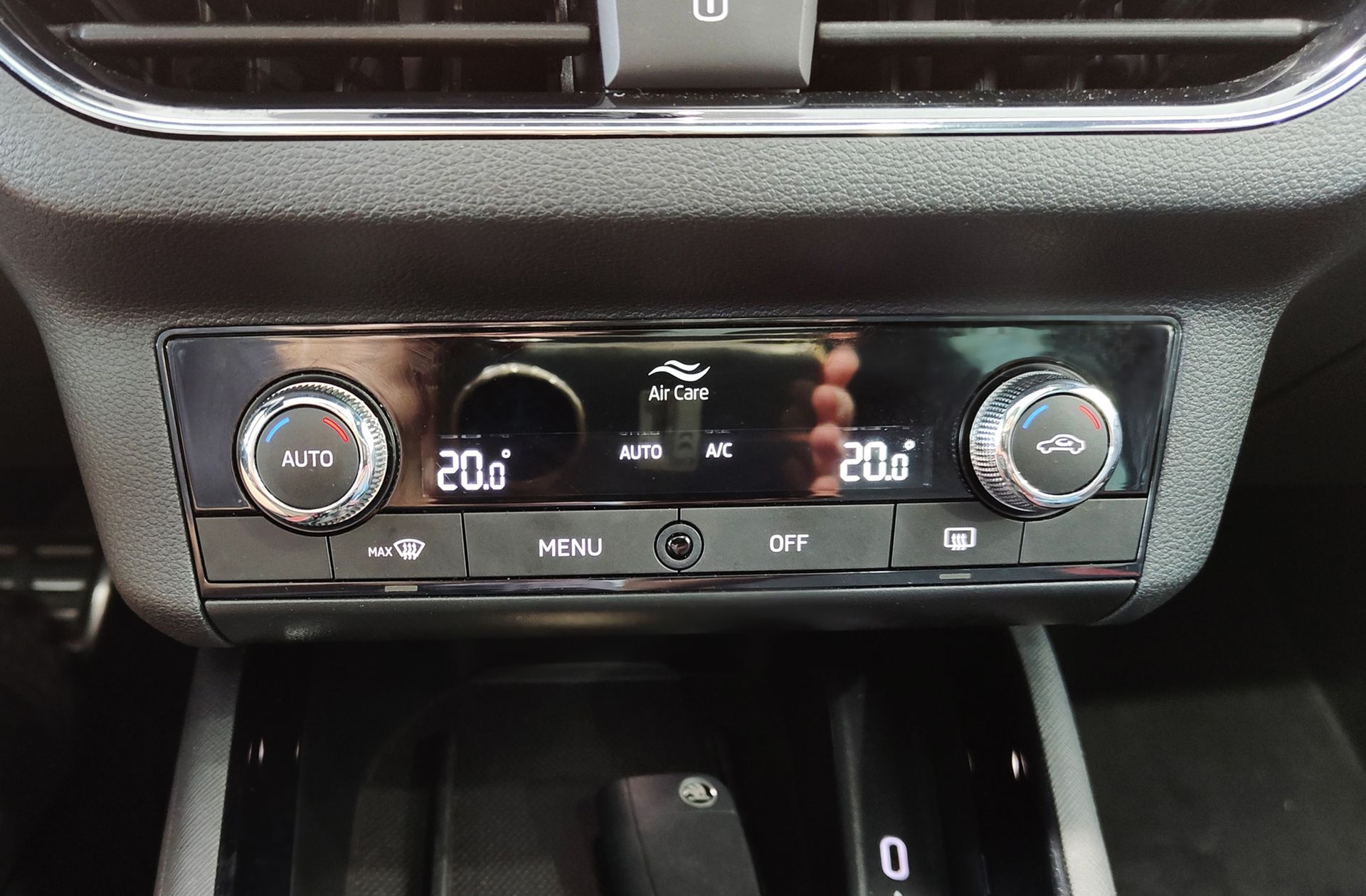 Škoda Kamiq 1.0 TSI Montecarlo DSG - foto 39