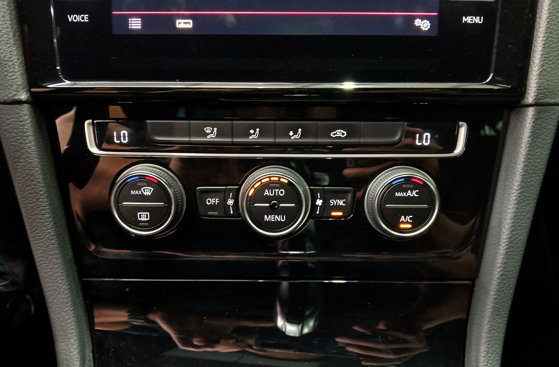 Volkswagen Golf GTI Performance 2.0 TSI DSG - foto 35