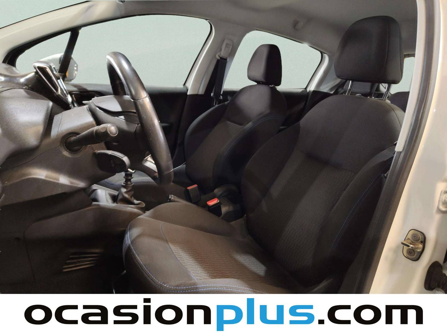 Foto asientos delanteros Peugeot 208 Peugeot 208 BlueHDi 100 S&S Signature (99 CV)