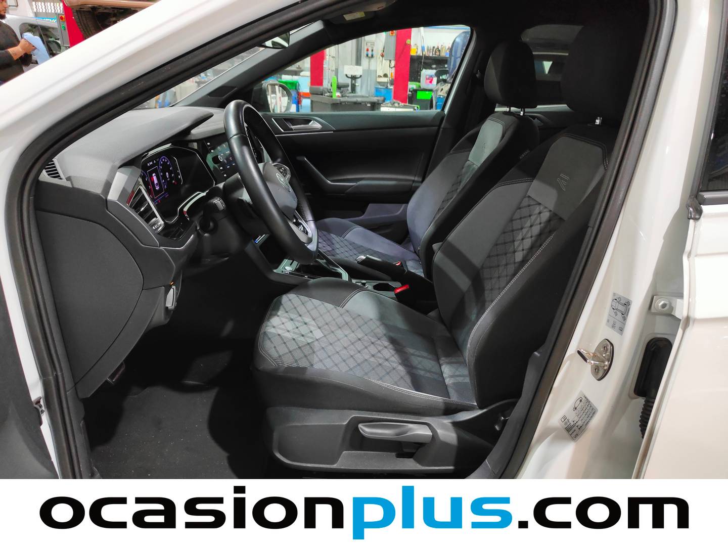 Foto Volkswagen Taigo Volkswagen Taigo R-Line 1.5 TSI (150 CV) DSG