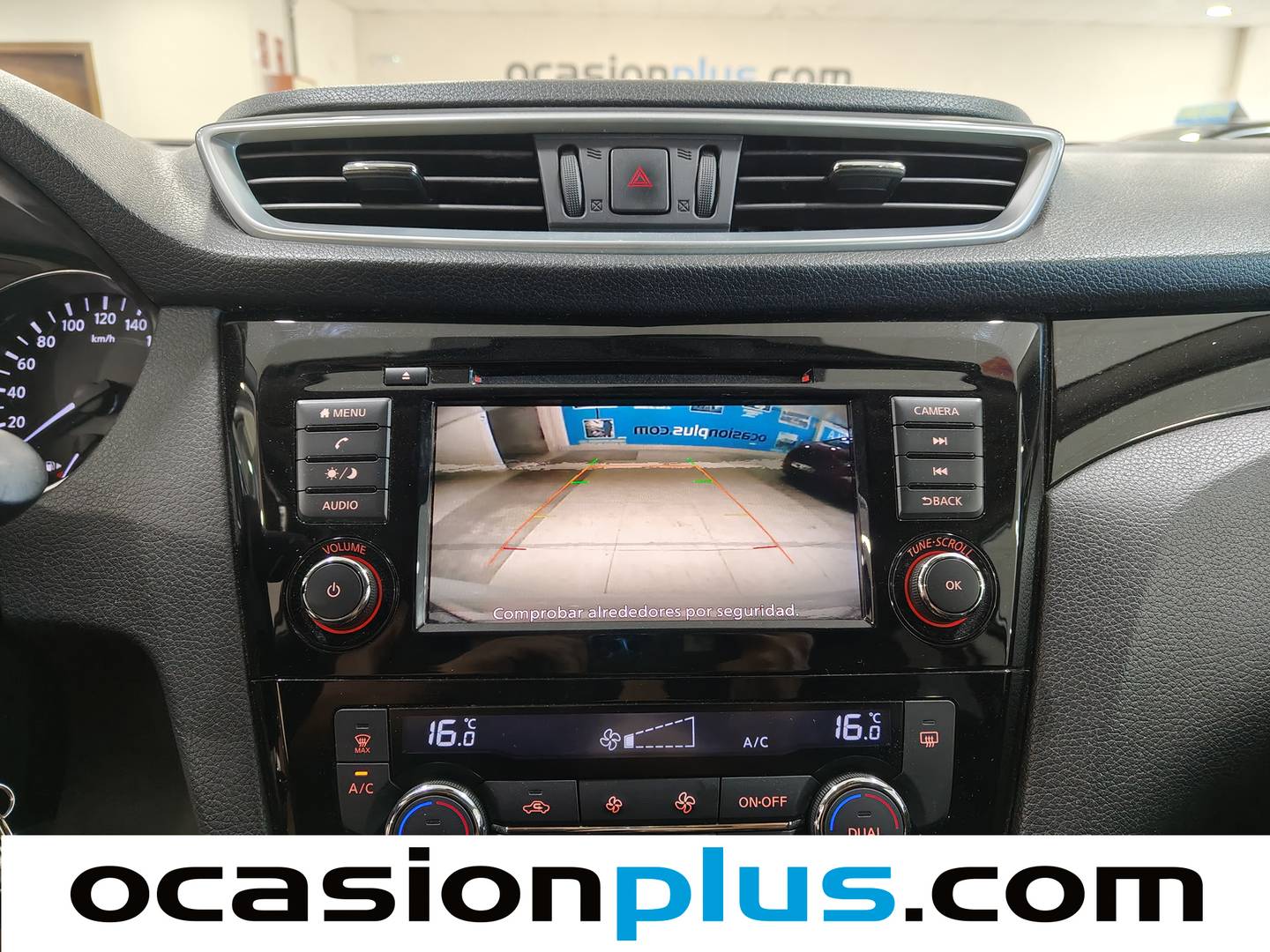 Extras y acabados del Nissan QASHQAI Nissan Qashqai dCi 115 Acenta (115 CV)