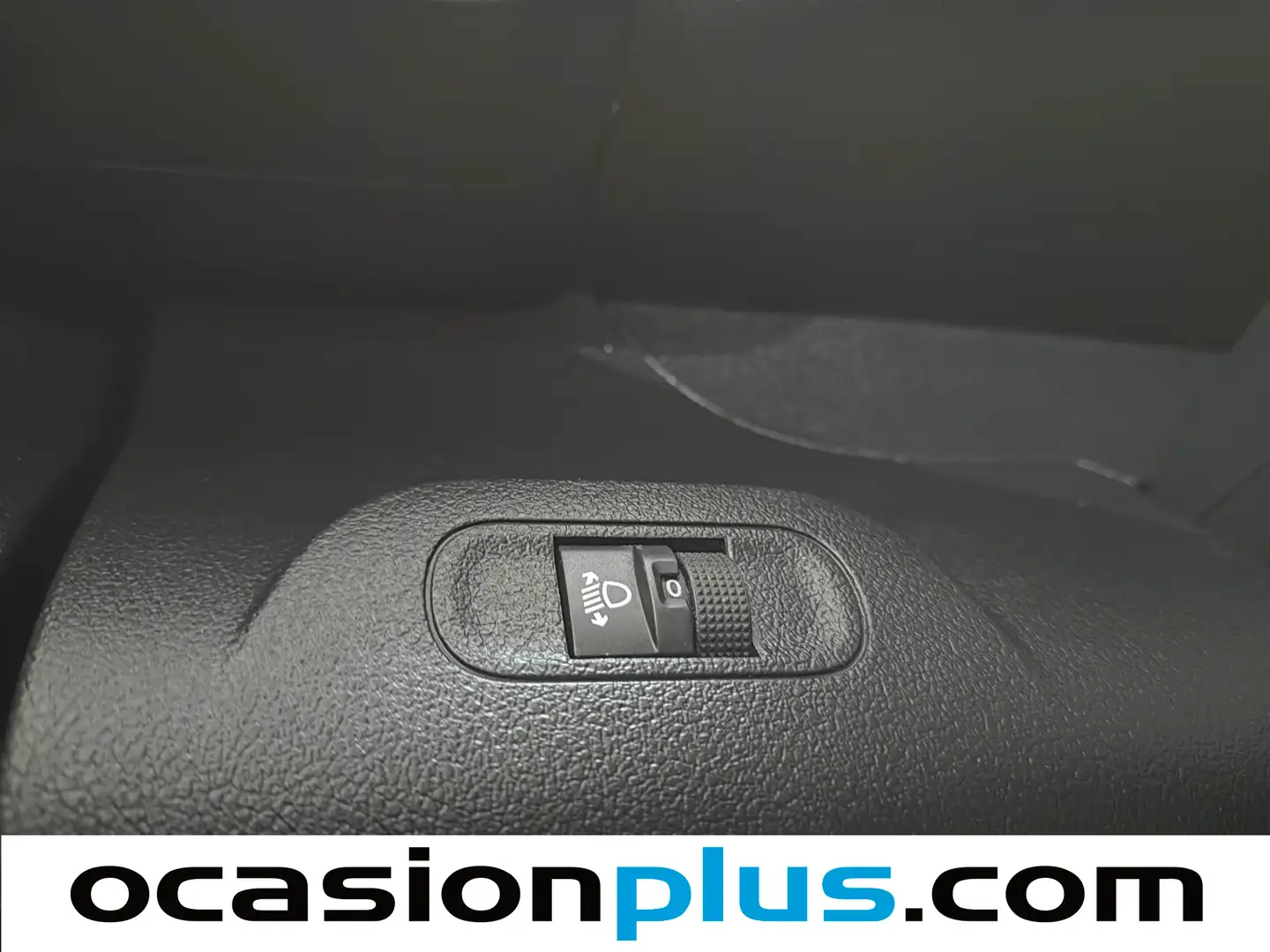 Foto Peugeot Partner Peugeot Partner Furgon BlueHDi 100 S&S Pro Standard 600kg (98 CV)