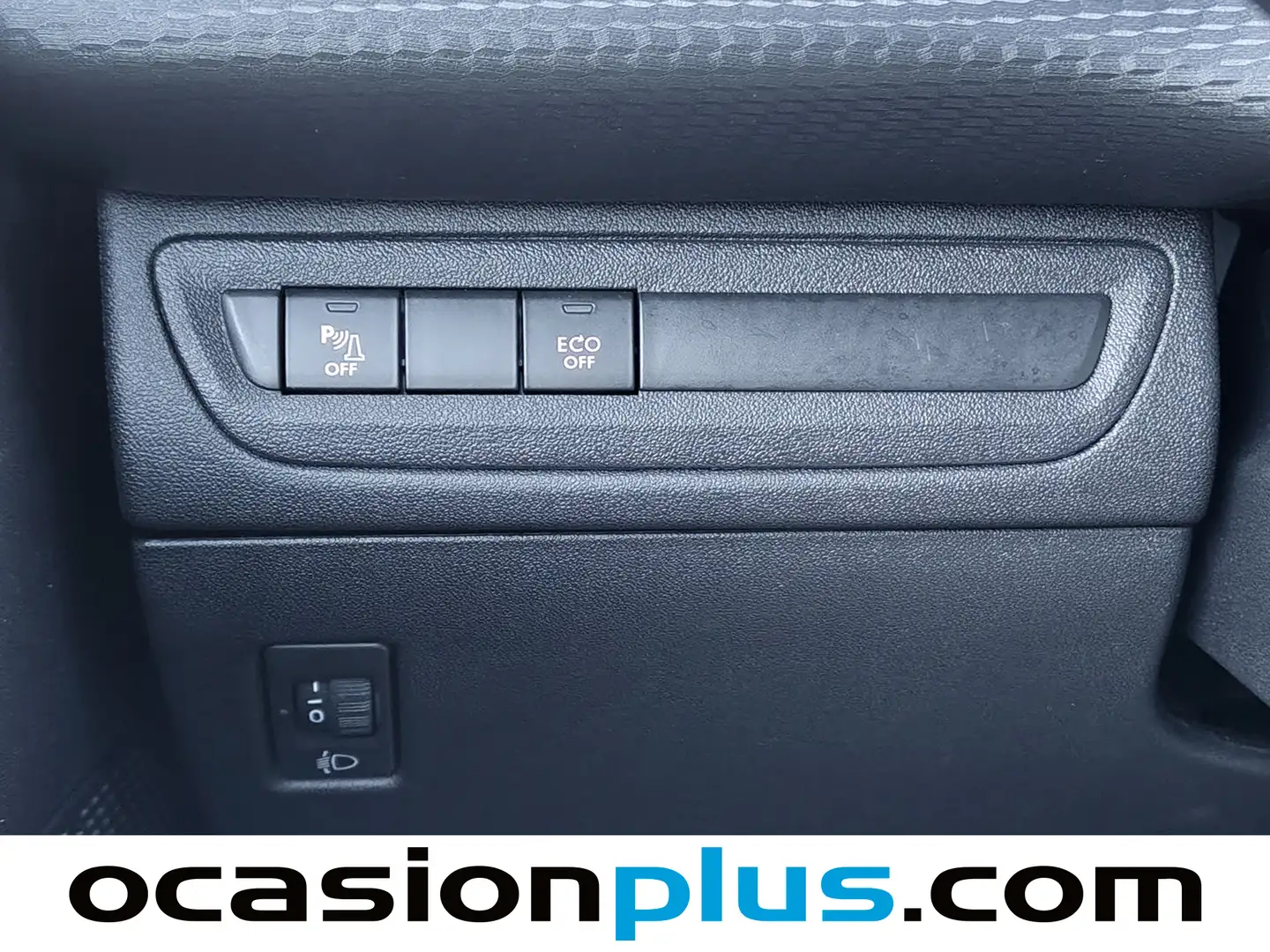 Foto Peugeot 2008 Peugeot 2008 BlueHDi 120 S&S Allure (120 CV)