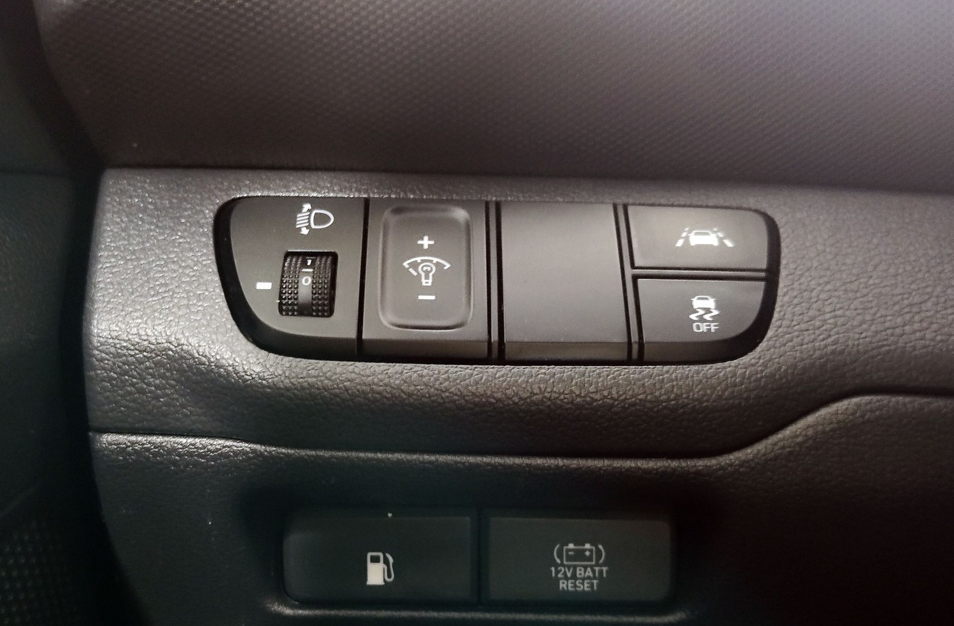 Hyundai Ioniq 1.6 GDI HEV Klass DCT - foto 23