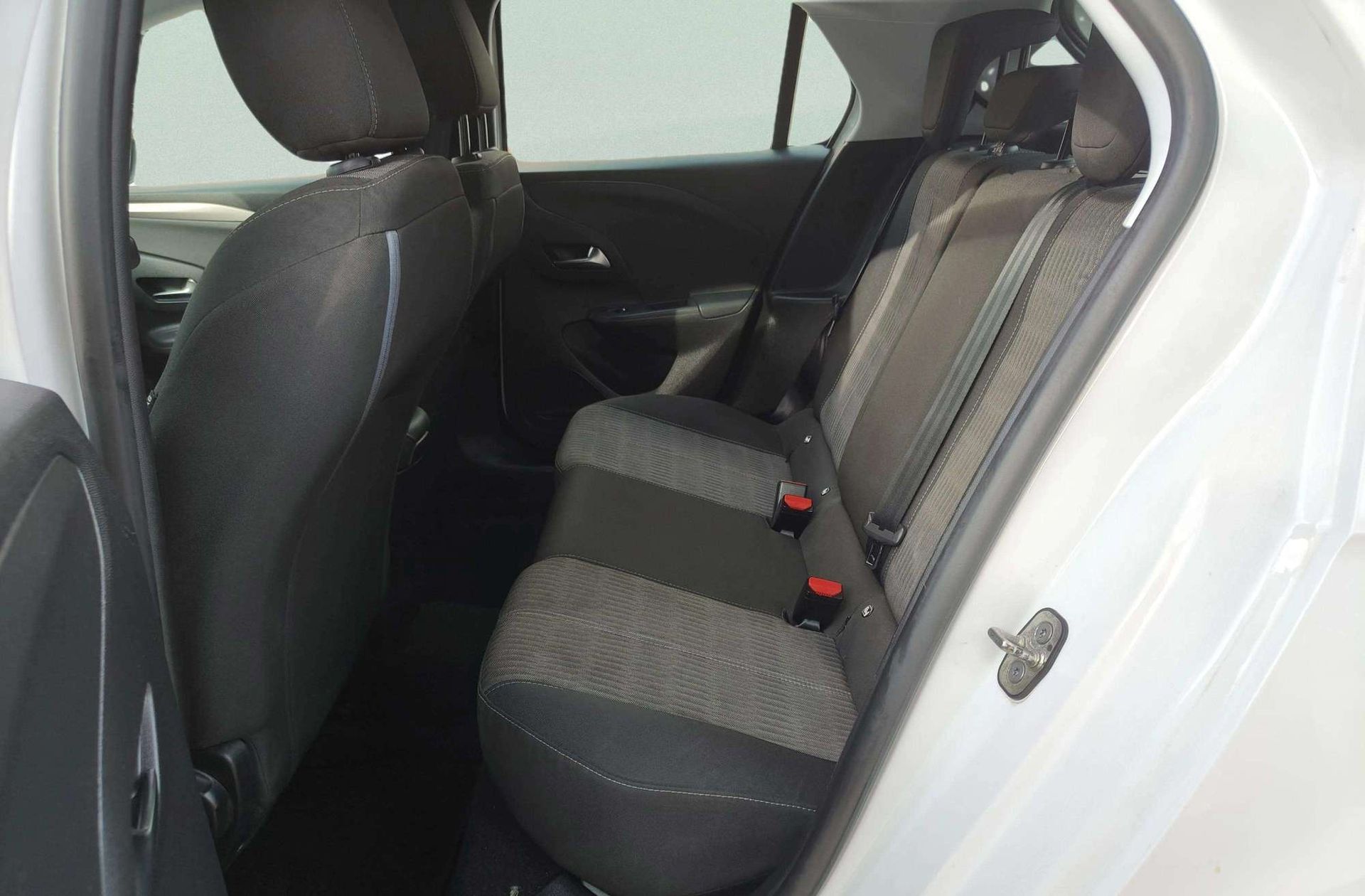 Opel Corsa 1.2 XEL Edition - foto 11