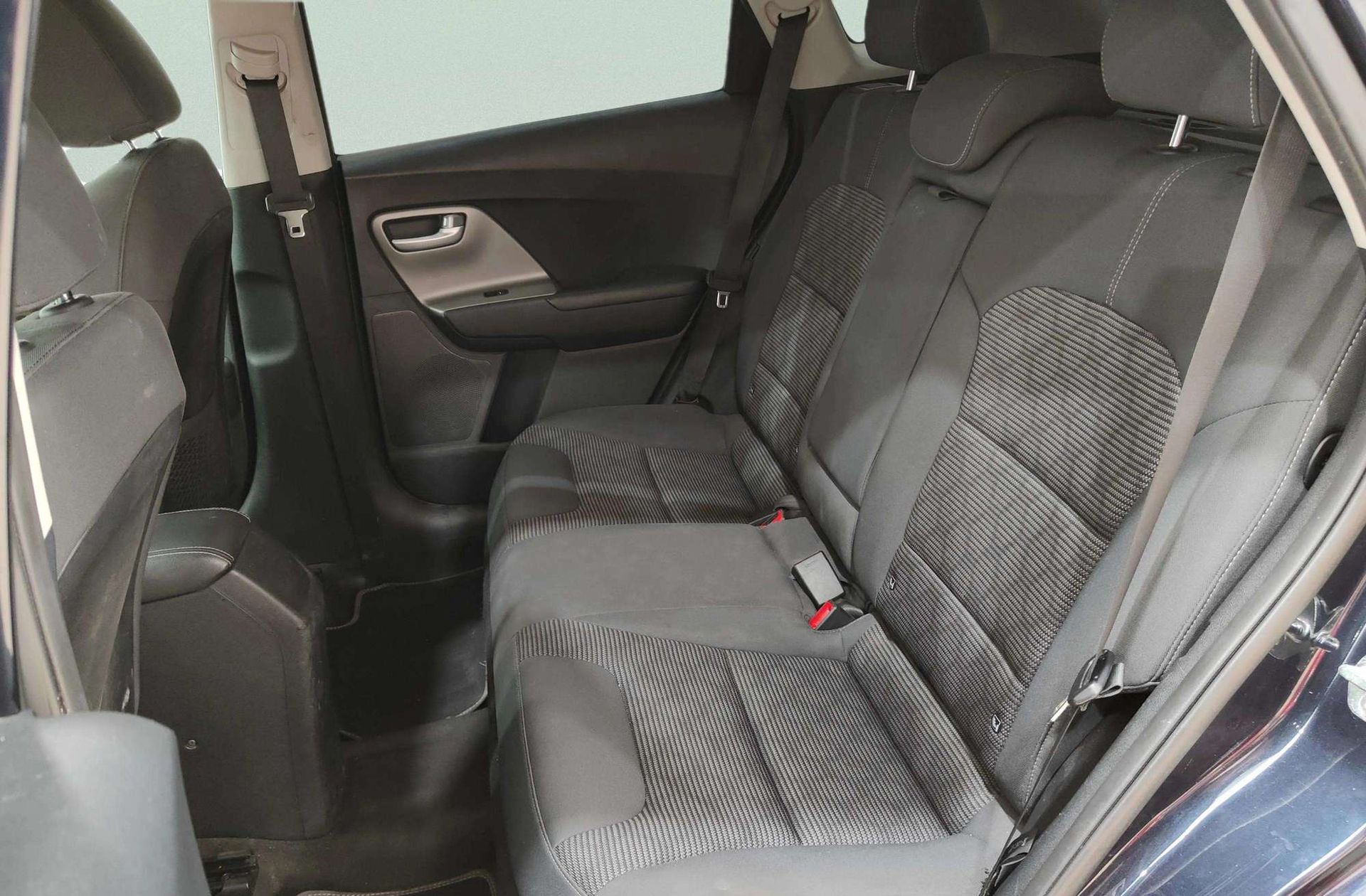 Kia Niro 1.6 GDi HEV Híbrido Drive - foto 13
