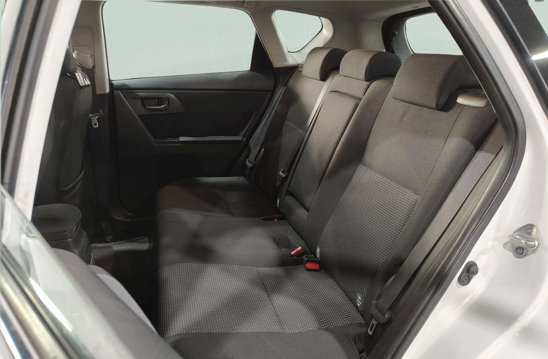 Toyota Auris 130 Active - foto 10