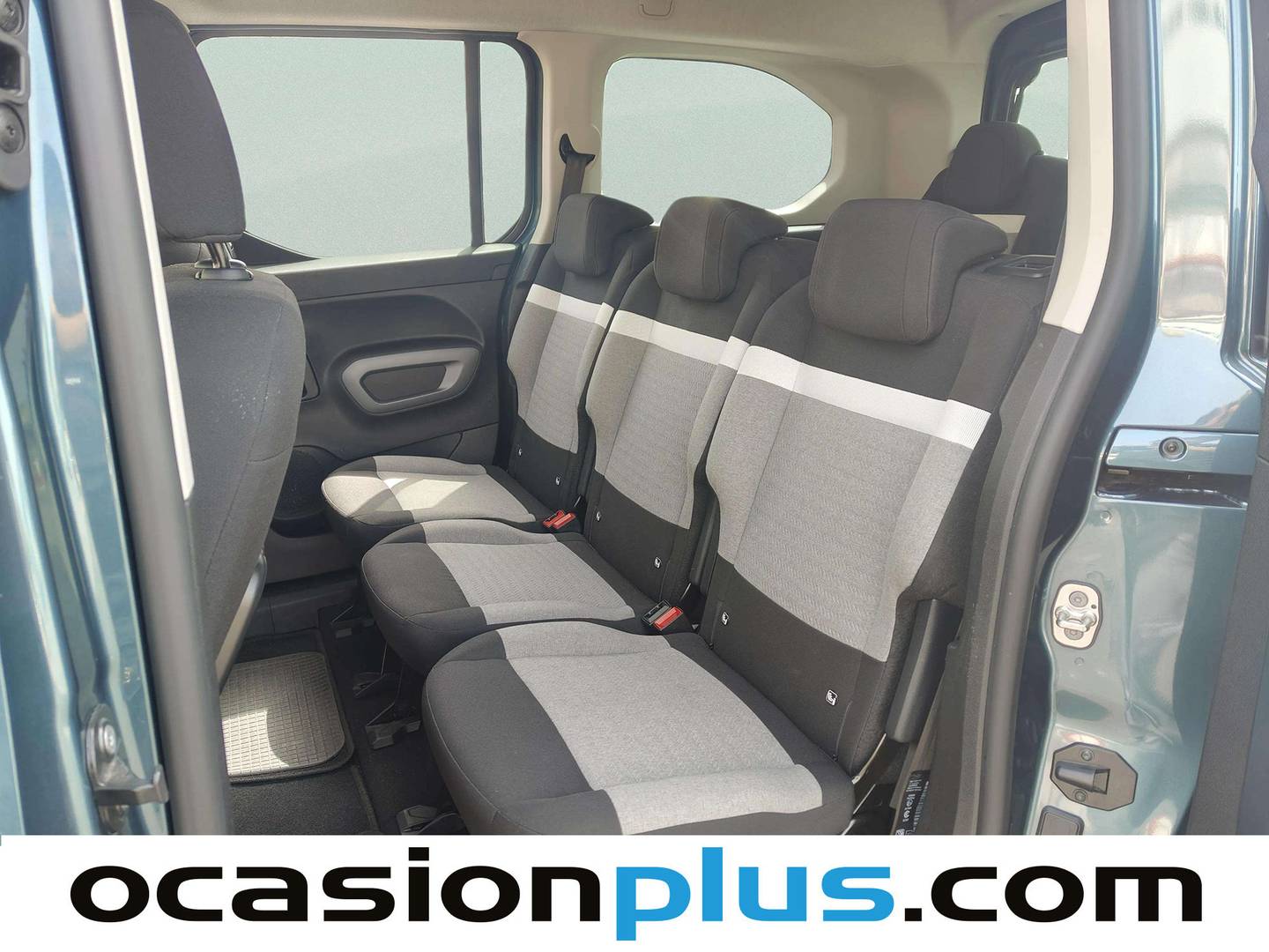 Foto asientos traseros Citroën Berlingo Citroën Berlingo BlueHDi 130 S&S Talla XL Plus (130 CV) 7 Plazas