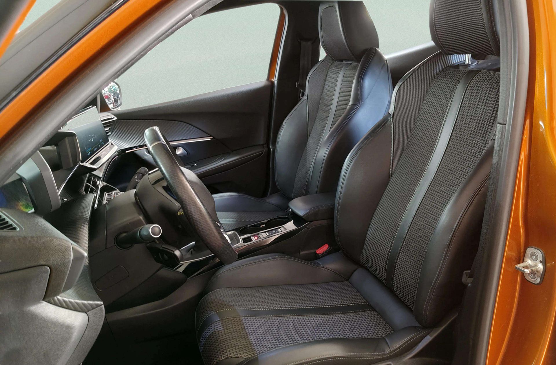 Peugeot 2008 PureTech 130 GT - foto 13