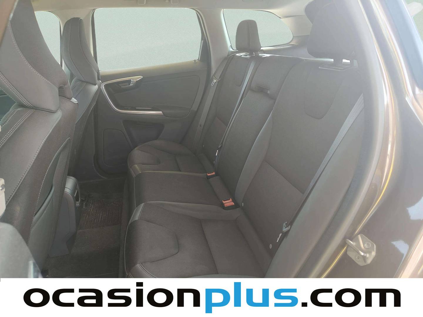 Foto asientos traseros Volvo XC60 Volvo XC60 D4 Momentum Auto (181 CV)