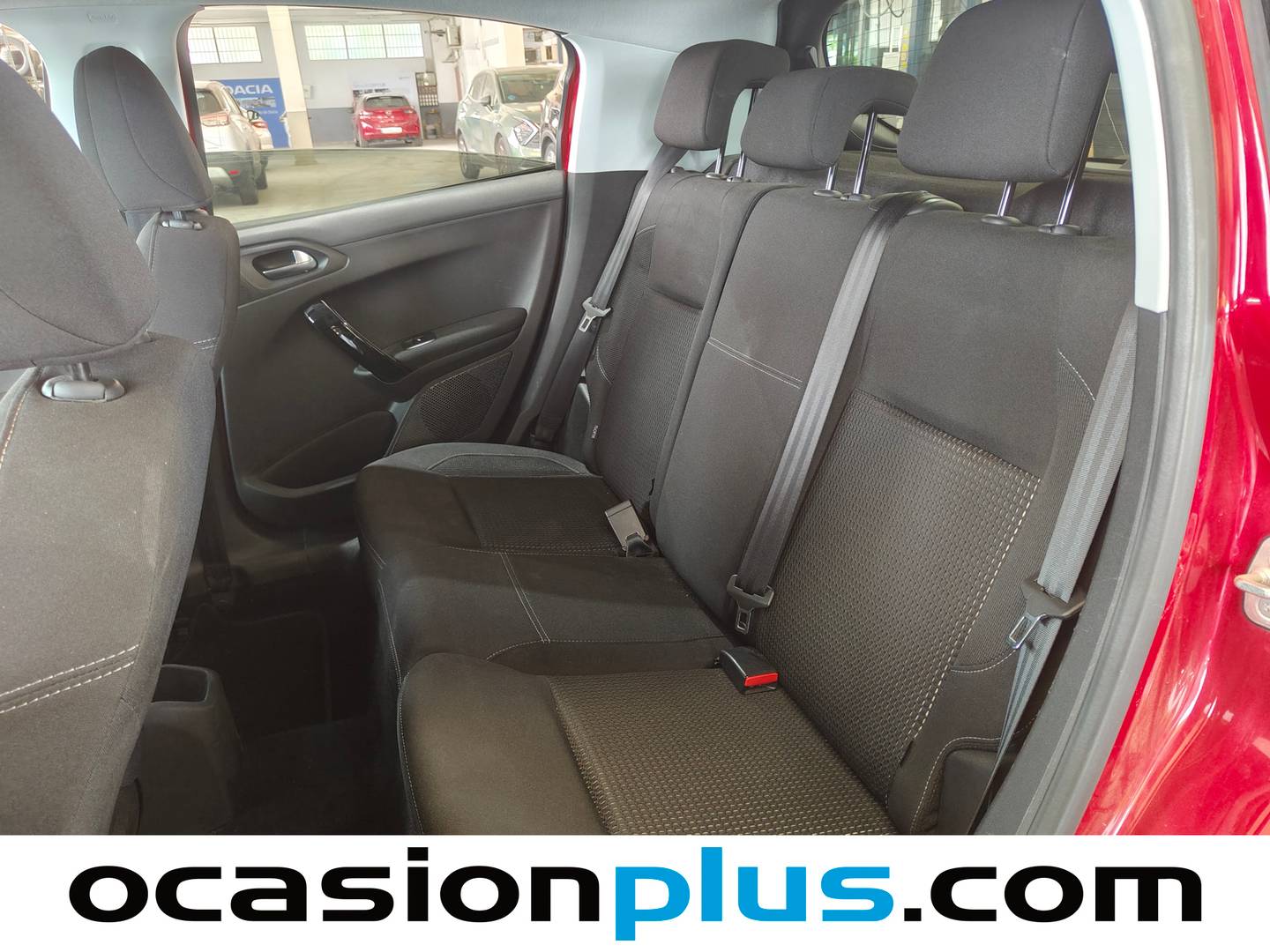 Foto asientos traseros Peugeot 208 Peugeot 208 PureTech 110 S&S Tech Edition (110 CV)