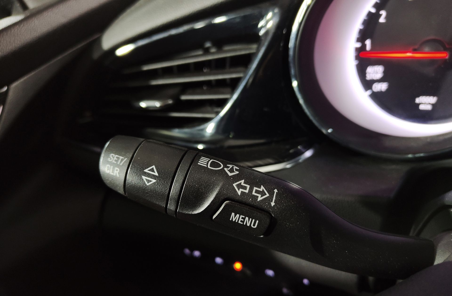 Opel Insignia GS 1.5 Turbo XFT Innovation - foto 25