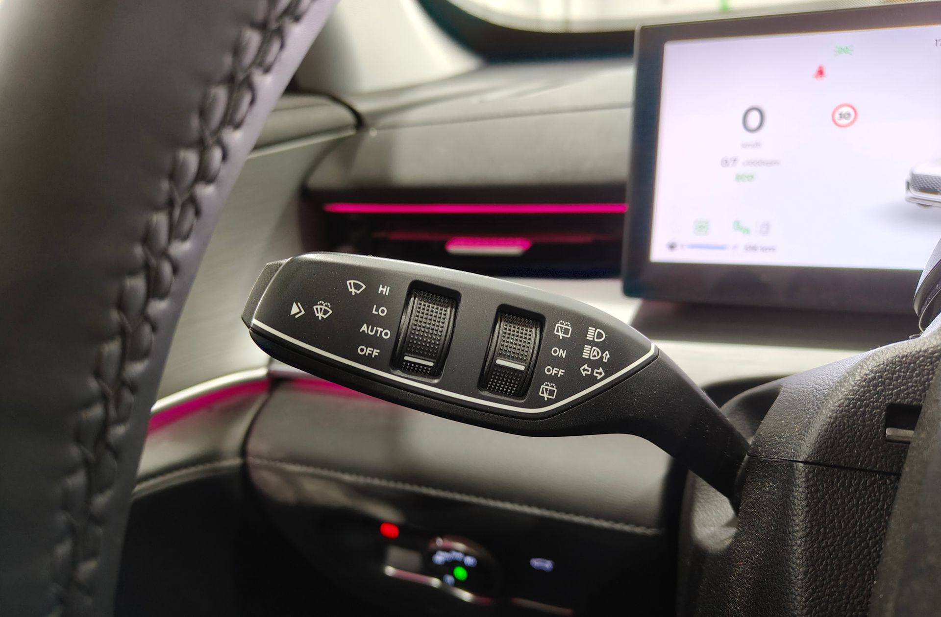 Ebro s800 1.6 T-GDi Luxury DCT - foto 30