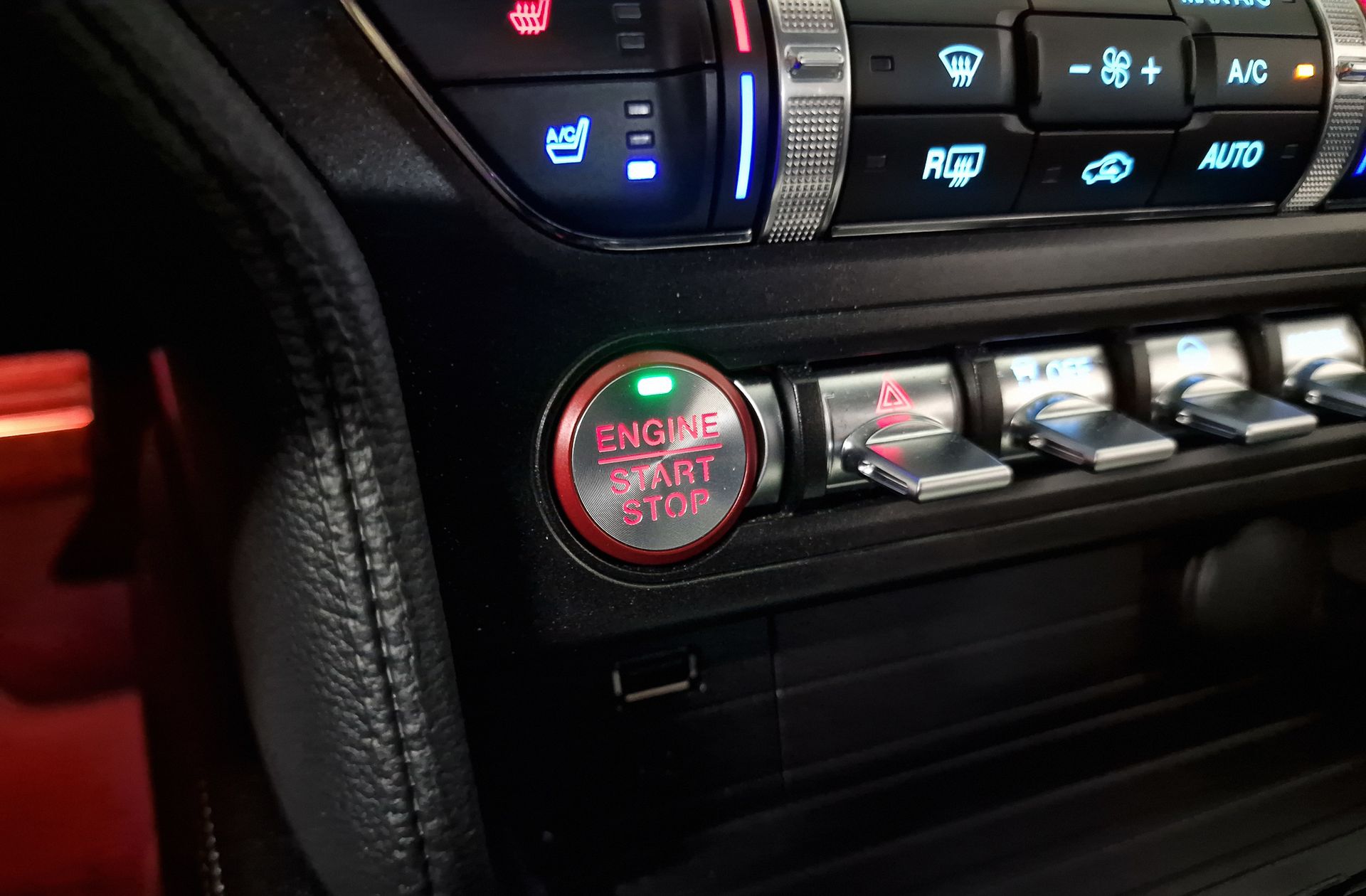 Ford Mustang 5.0 Ti-VCT Coupe Mach I - foto 33