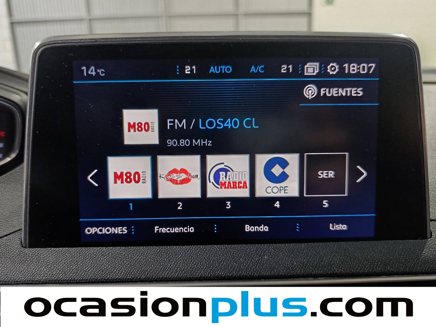 Foto Peugeot 3008 Peugeot 3008 BlueHDI 130 S&S Allure 96 kW (130 CV)