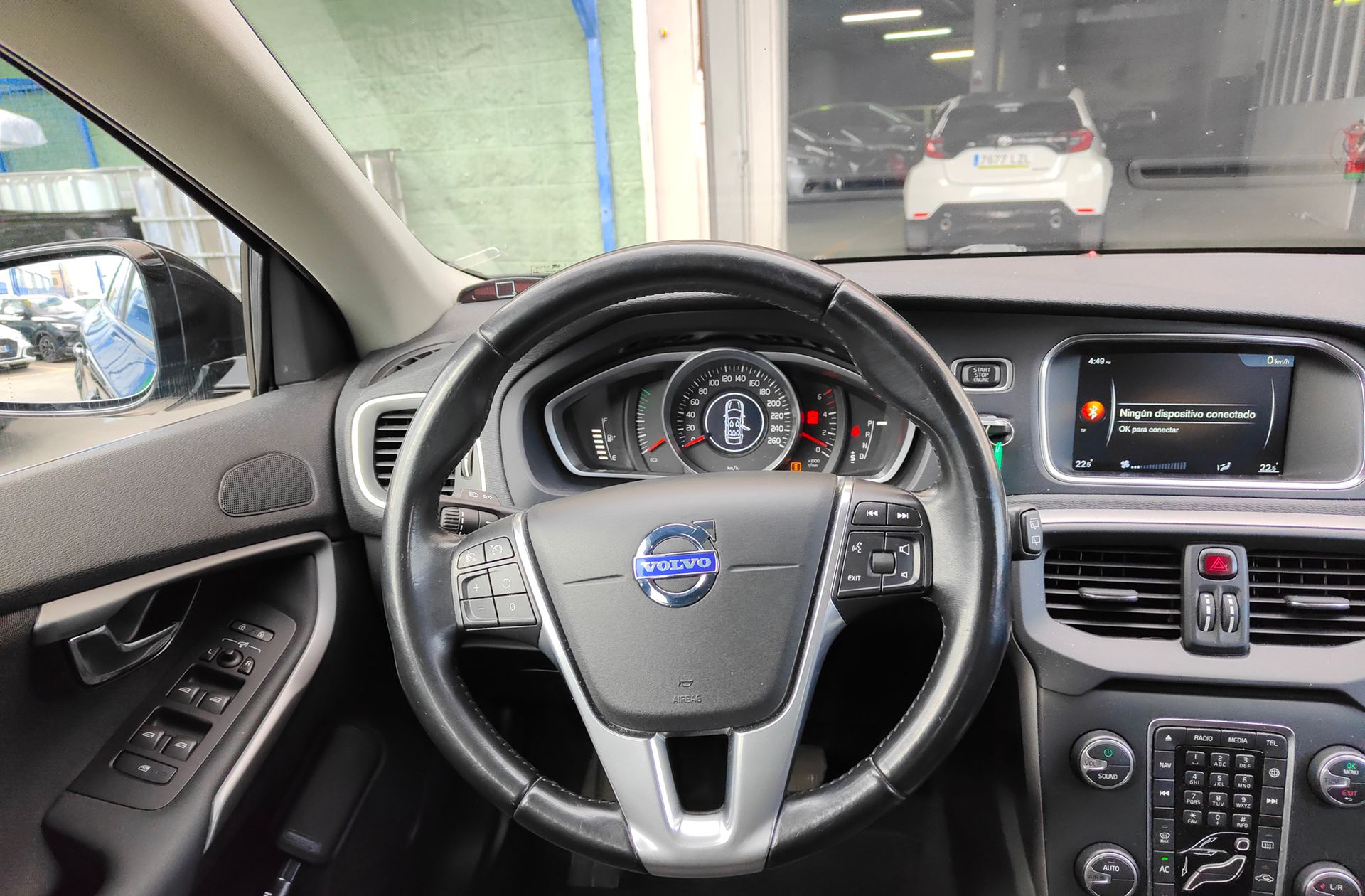 Volvo V40 D3 Momentum - foto 23