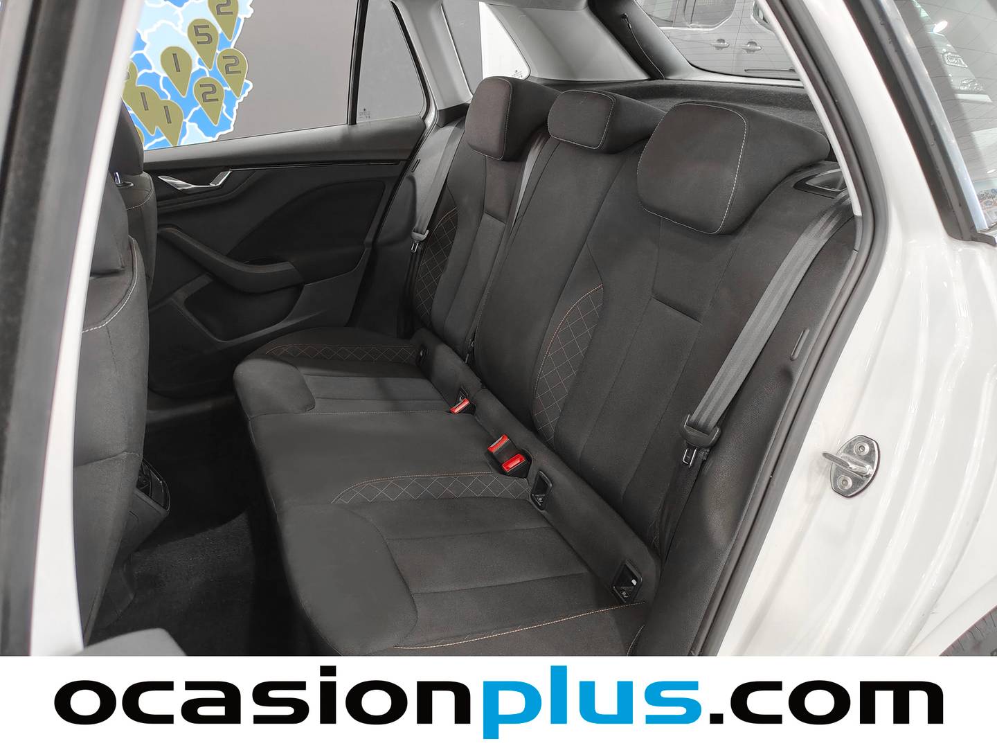 Foto asientos traseros Skoda Kamiq Skoda Kamiq 1.0 TSI Ambition DSG (110 CV)