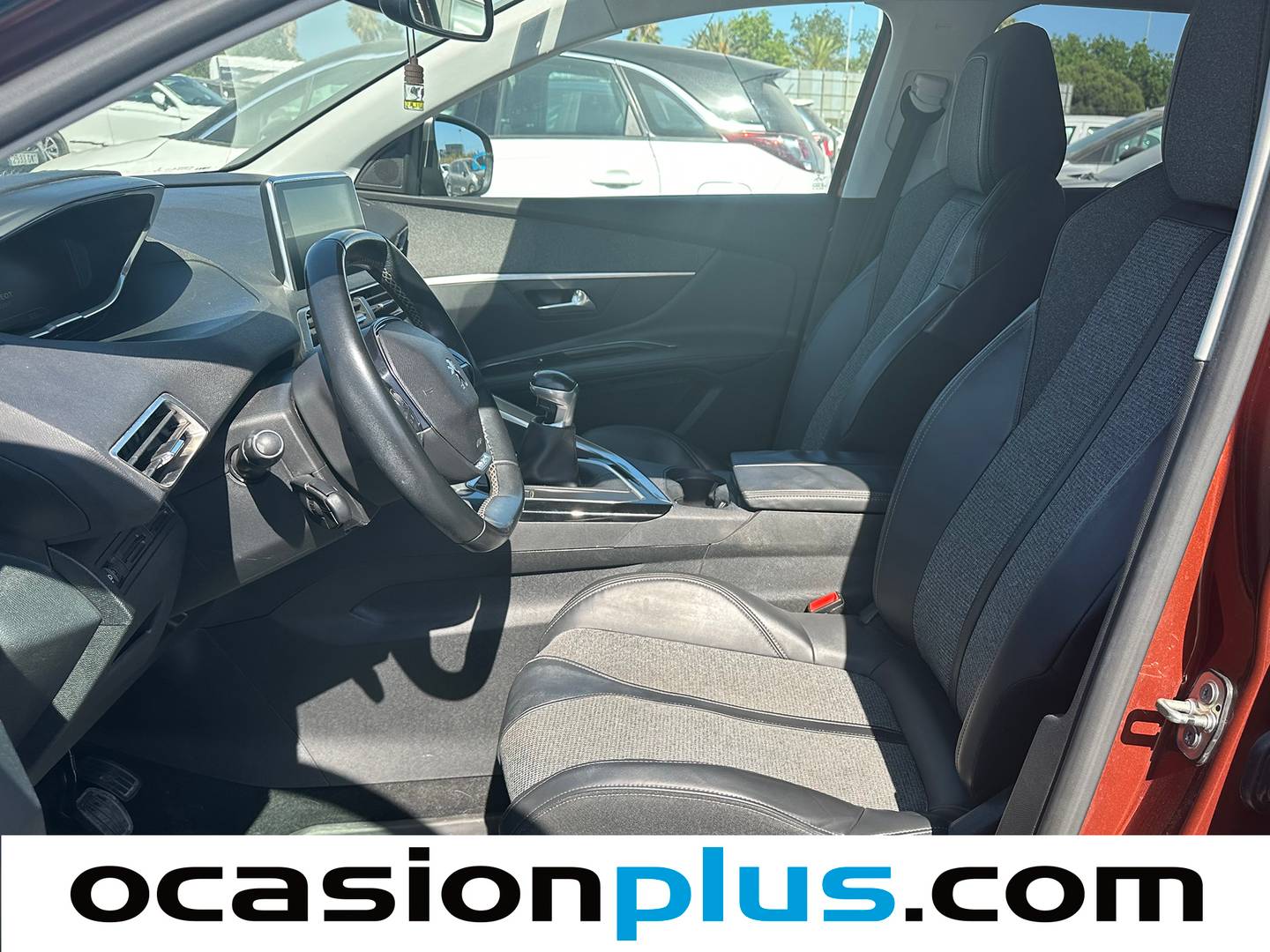 Foto asientos delanteros Peugeot 3008 Peugeot 3008 PureTech 130 S&S Allure (130 CV)