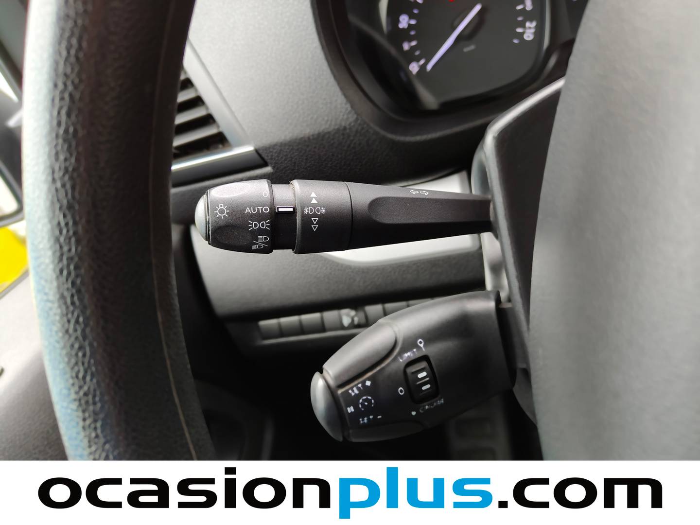 Extras y acabados del Toyota Proace Verso Toyota Proace Verso 1.5D VX Shuttle L1 (120 CV) 9 Plazas
