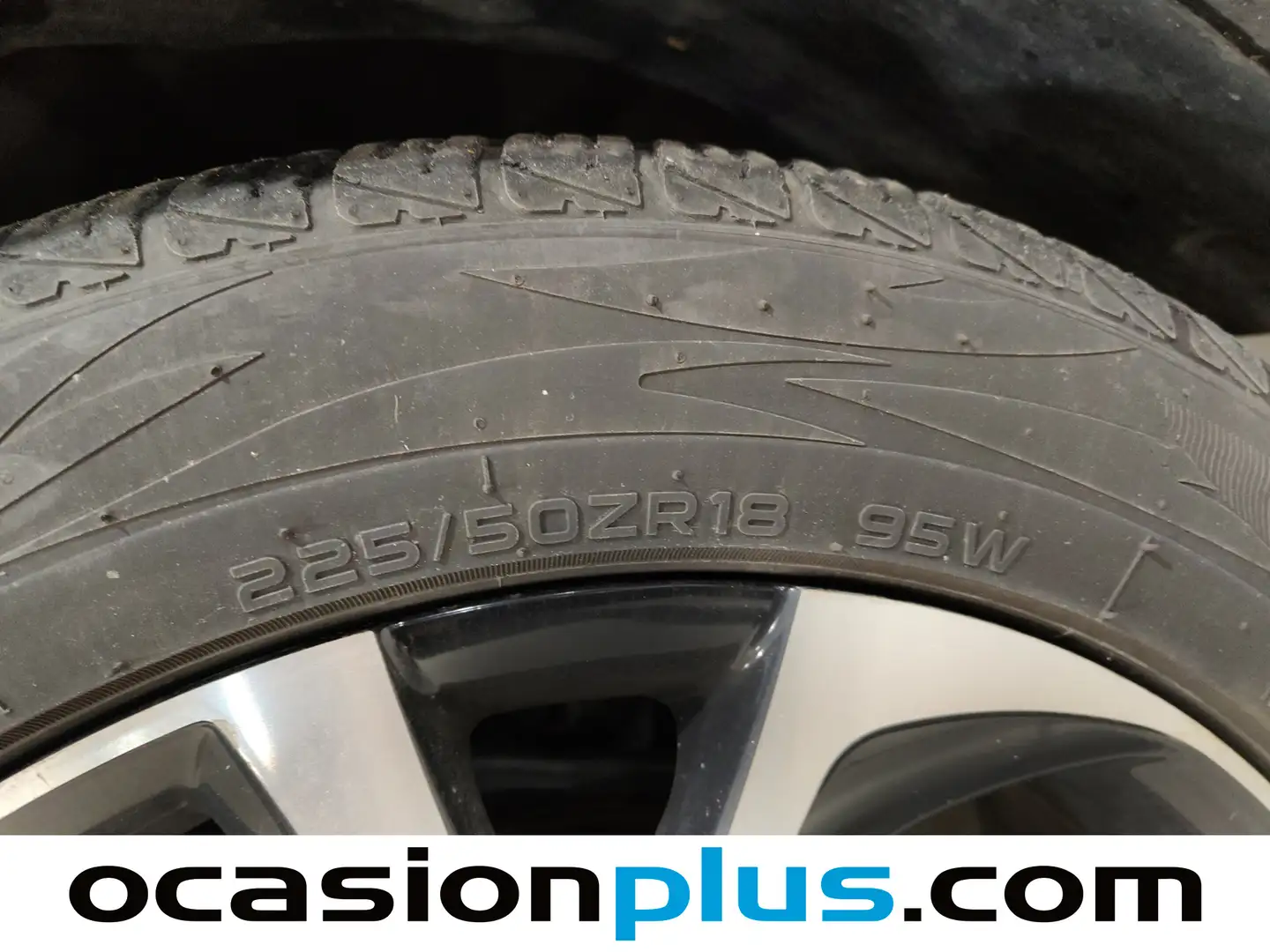 Foto Toyota C-HR Toyota C-HR 180H Advance Luxury (184 CV)