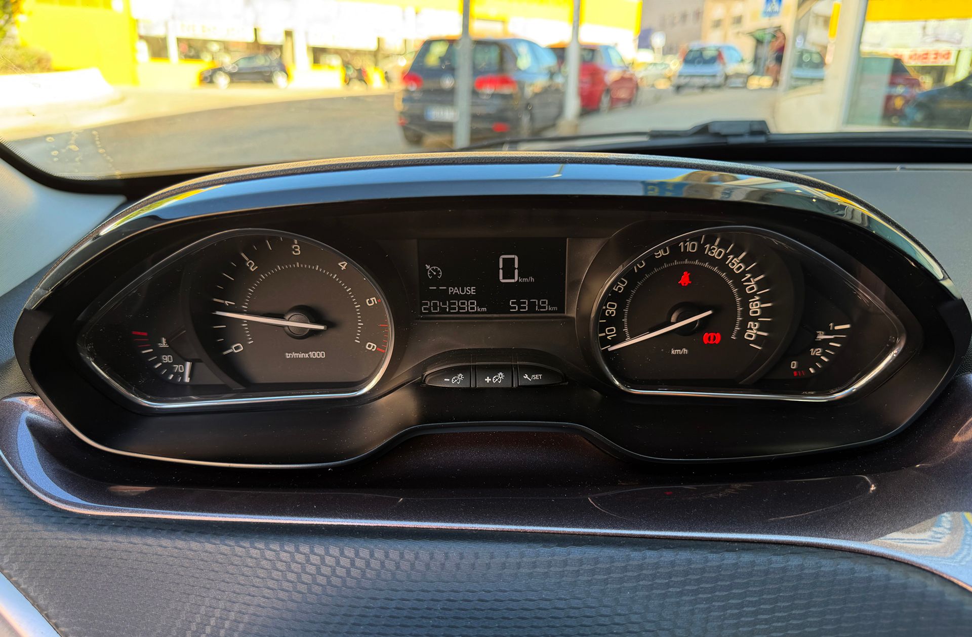 Peugeot 2008 e-HDI 92 Active - foto 19