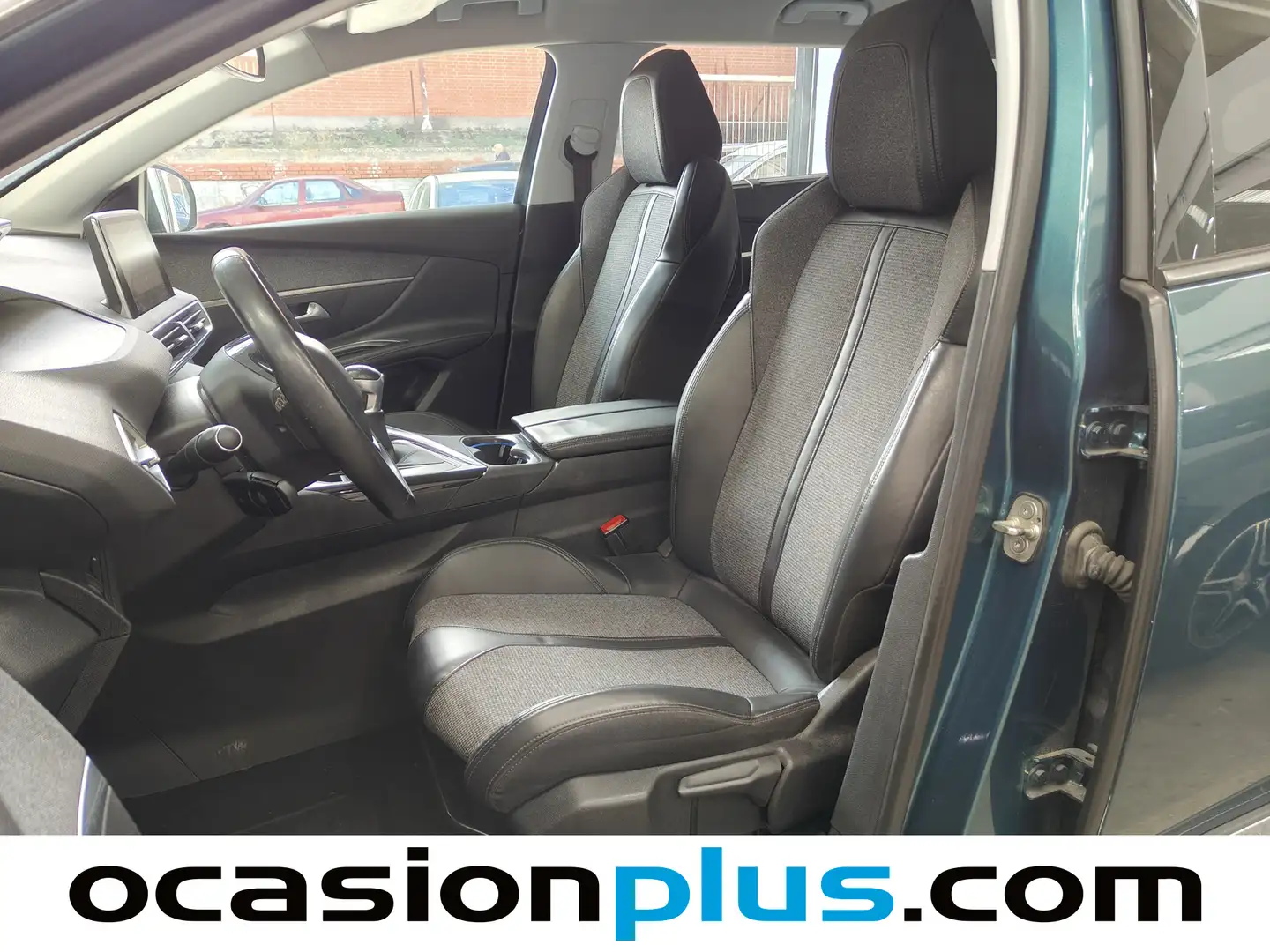 Foto Peugeot 5008 Peugeot 5008 BlueHDi 120 S&S Allure (120 CV) 7 PLAZAS