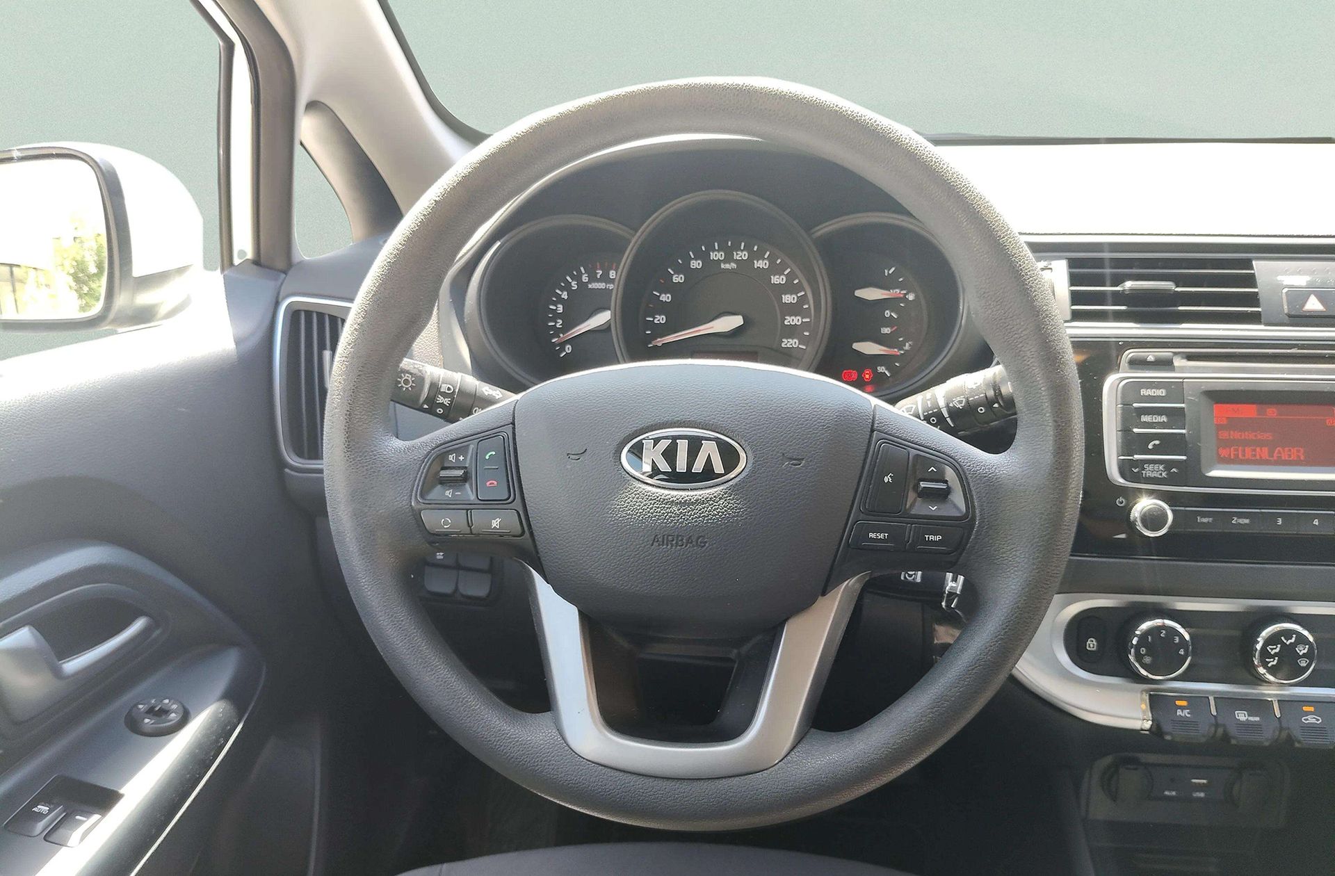 Kia Rio 1.2 Cvvt Concept - foto 17