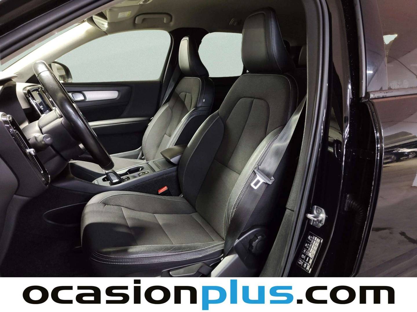 Foto asientos delanteros Volvo XC40 Volvo XC40 T3 Business Plus Auto (163 CV)