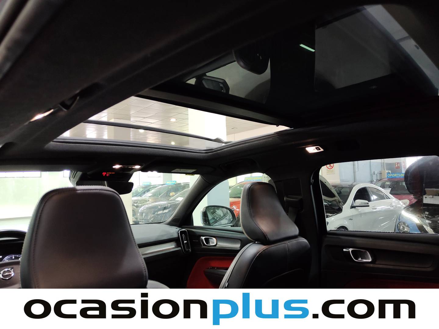 Foto Volvo XC40 Volvo XC40 D4 R-Design AWD Auto (190 CV)