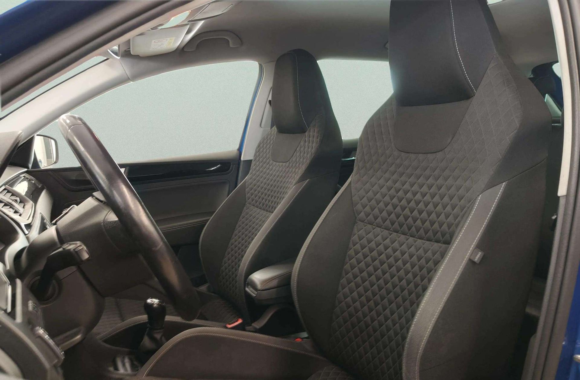 Škoda Spaceback 1.0 TSI Ambition - foto 10