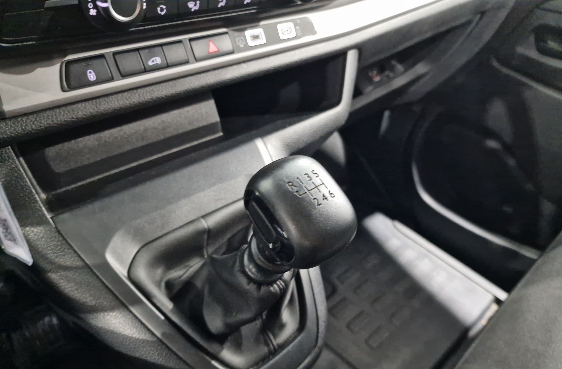 Peugeot Expert BlueHDi 120 Standard 3 plazas - foto 5