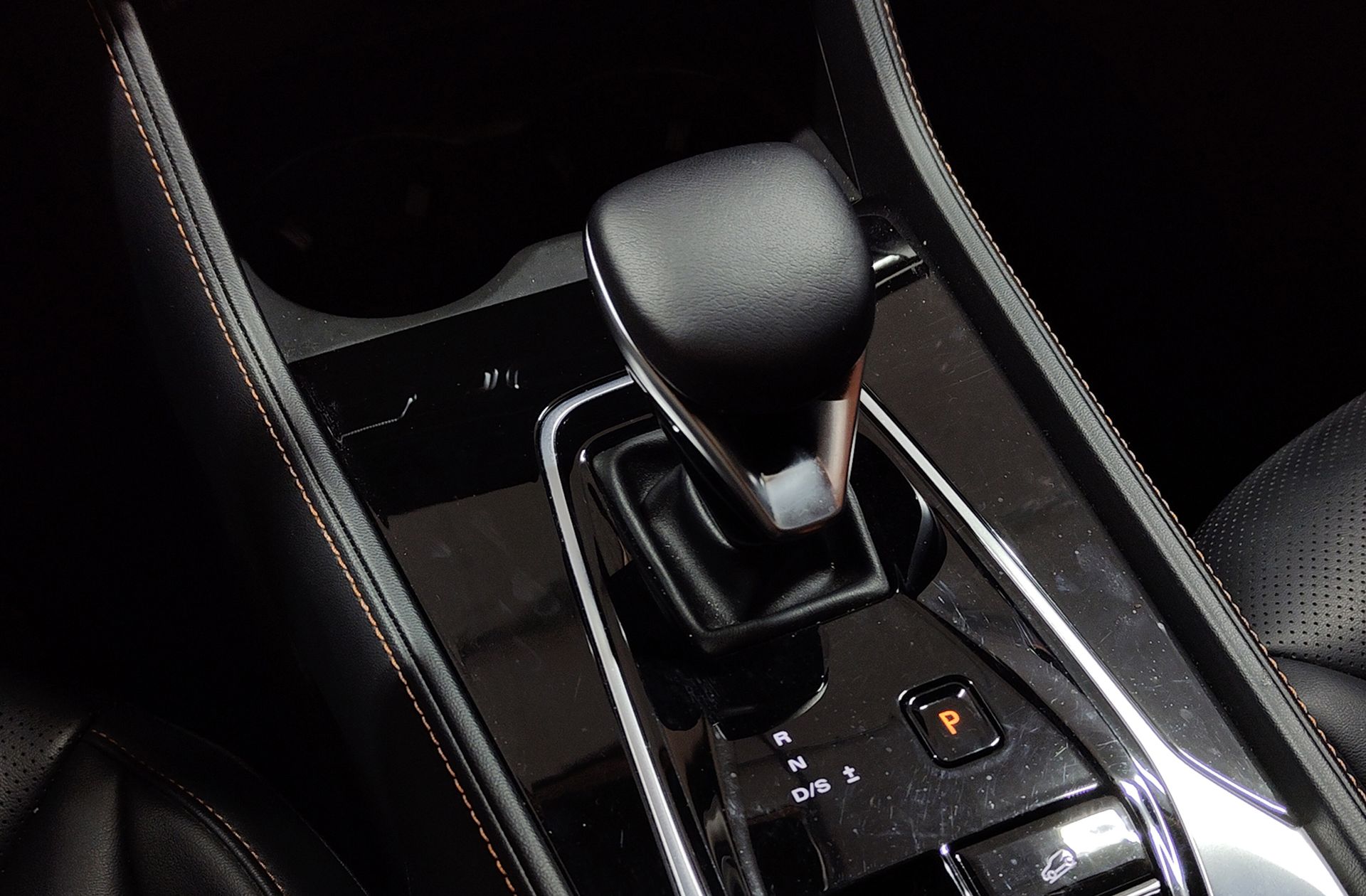 MG HS 1.5T Luxury DCT - foto 5