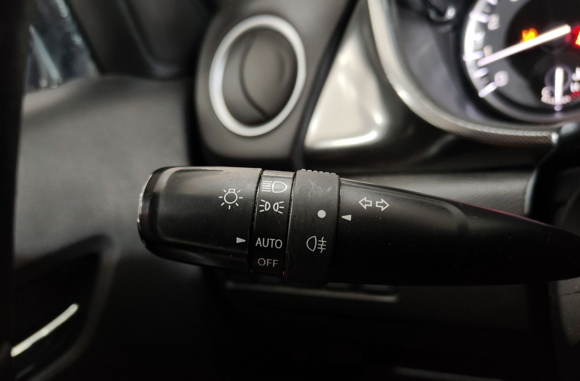 Suzuki Vitara 1.4 Turbo Mild Hybrid GLX - foto 24