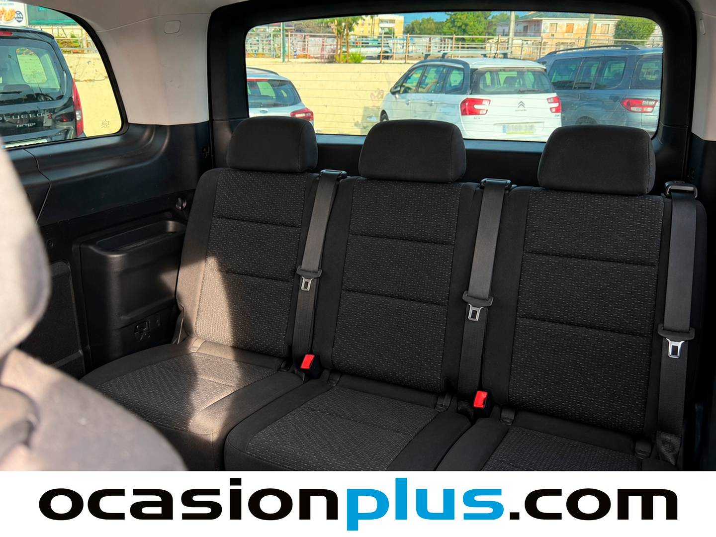 Foto asientos delanteros Mercedes Vito Mercedes Vito Combi 116 CDI Tourer Pro Larga (163 CV) 9 Plazas