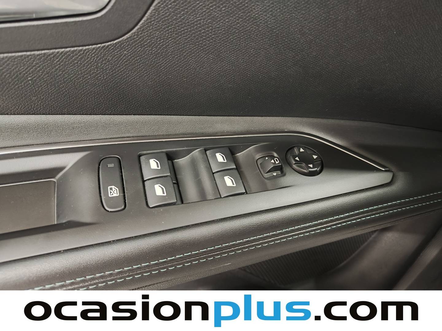 Foto Peugeot 3008 Hybrid Peugeot 3008 Hybrid 300 Allure Pack e-EAT8 (300 CV)