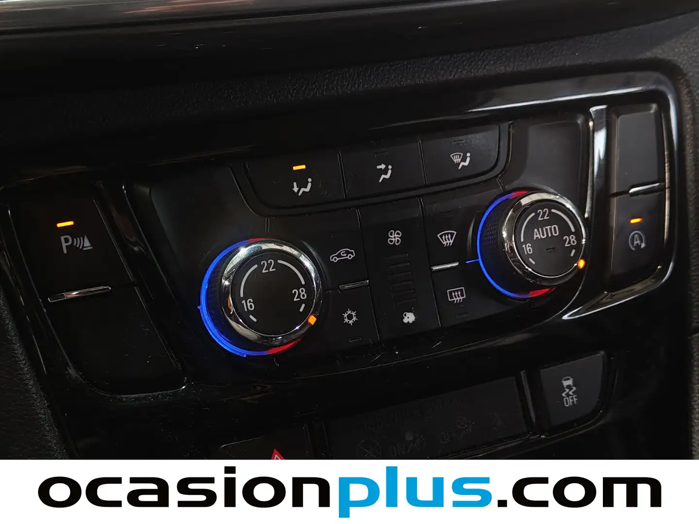 Foto Opel Mokka X Opel Mokka X 1.4 T S&S Selective 4x2 (140 CV)