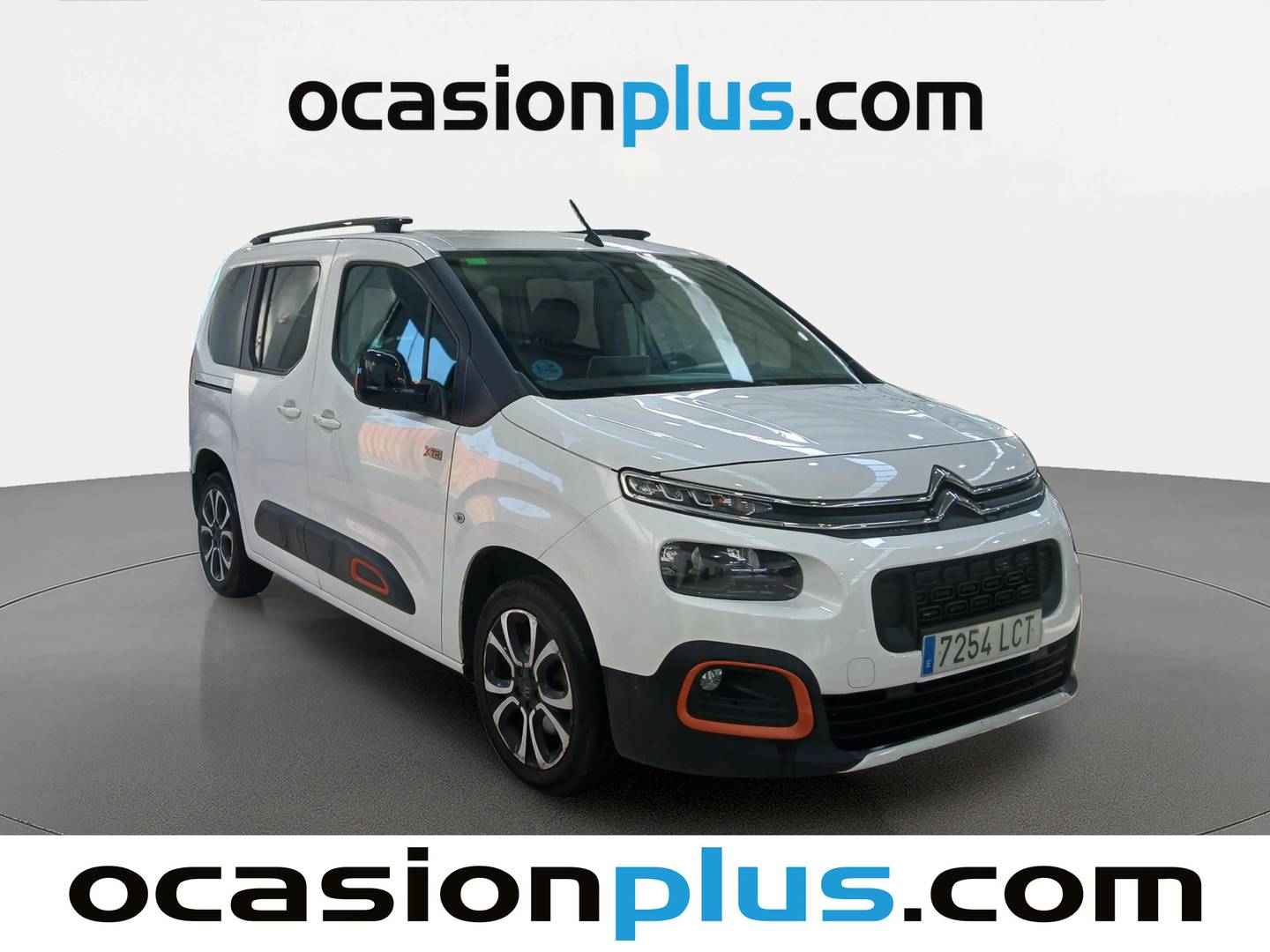 Foto delantera Citroën Berlingo Citroën Berlingo BlueHDi 130 S&S Talla M Shine EAT8 (130 CV) Pack XTR derecha