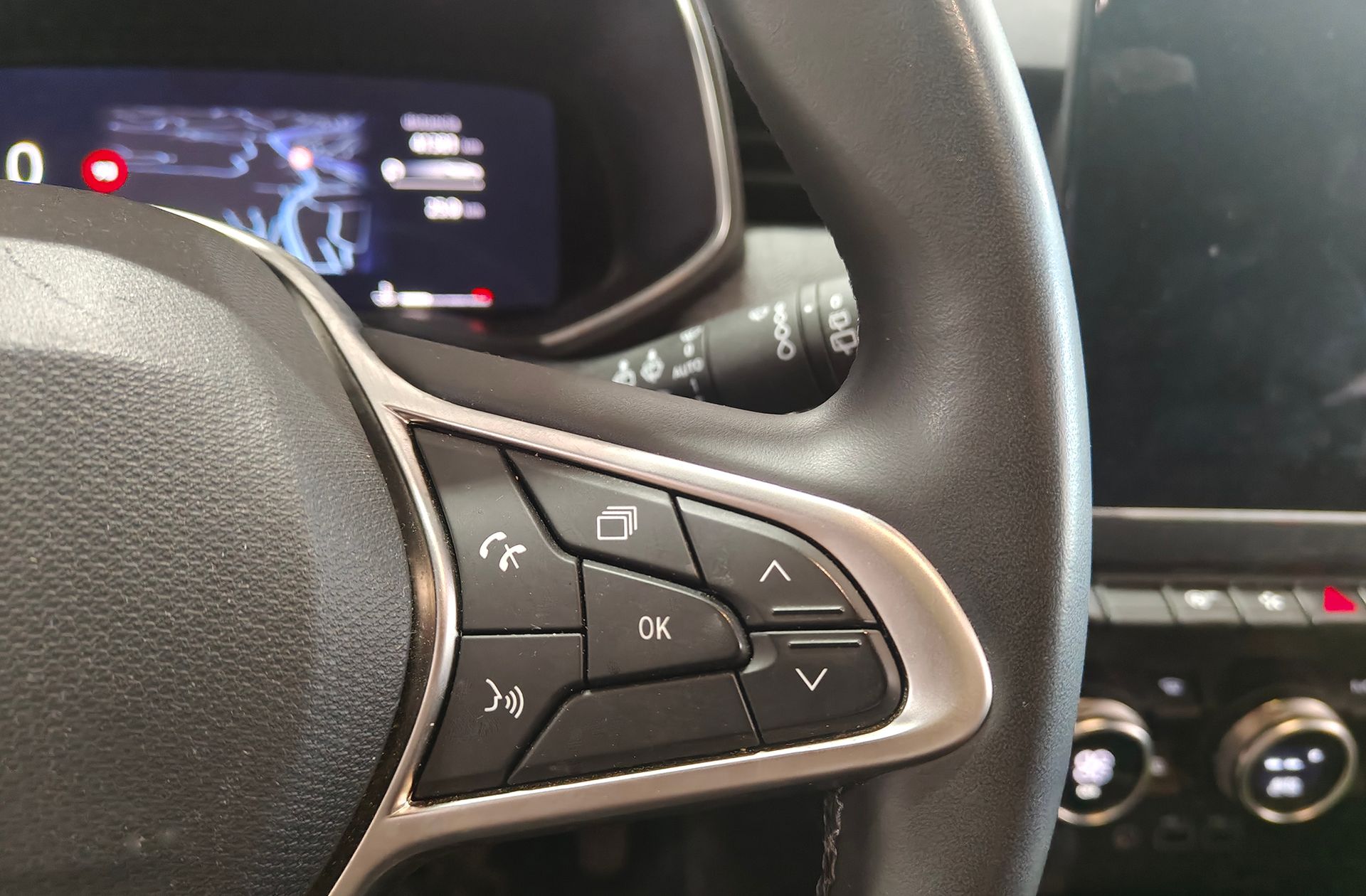 Renault Clio Techno TCe - foto 23