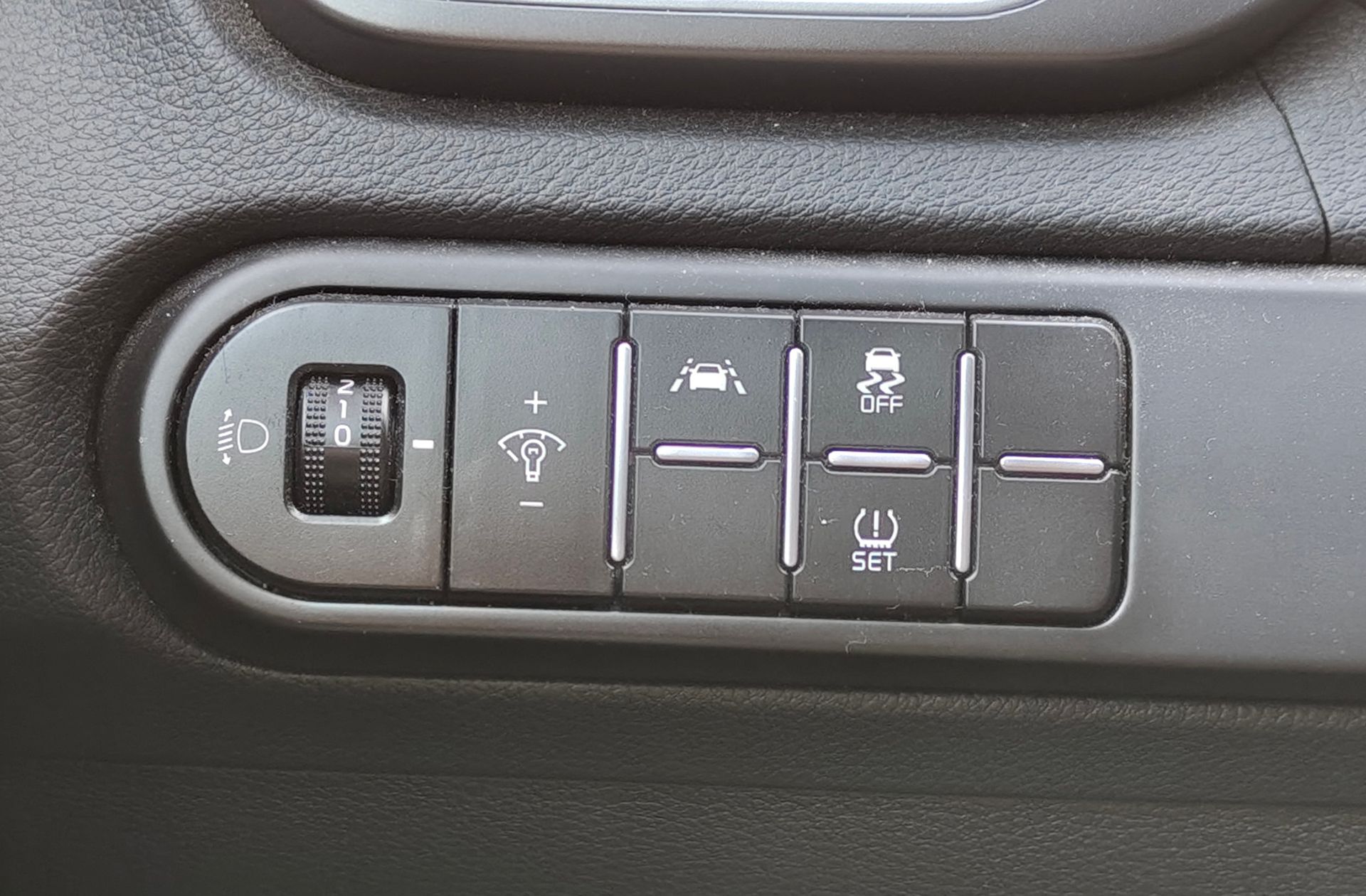 Kia Ceed 1.0 T-GDi Drive - foto 24