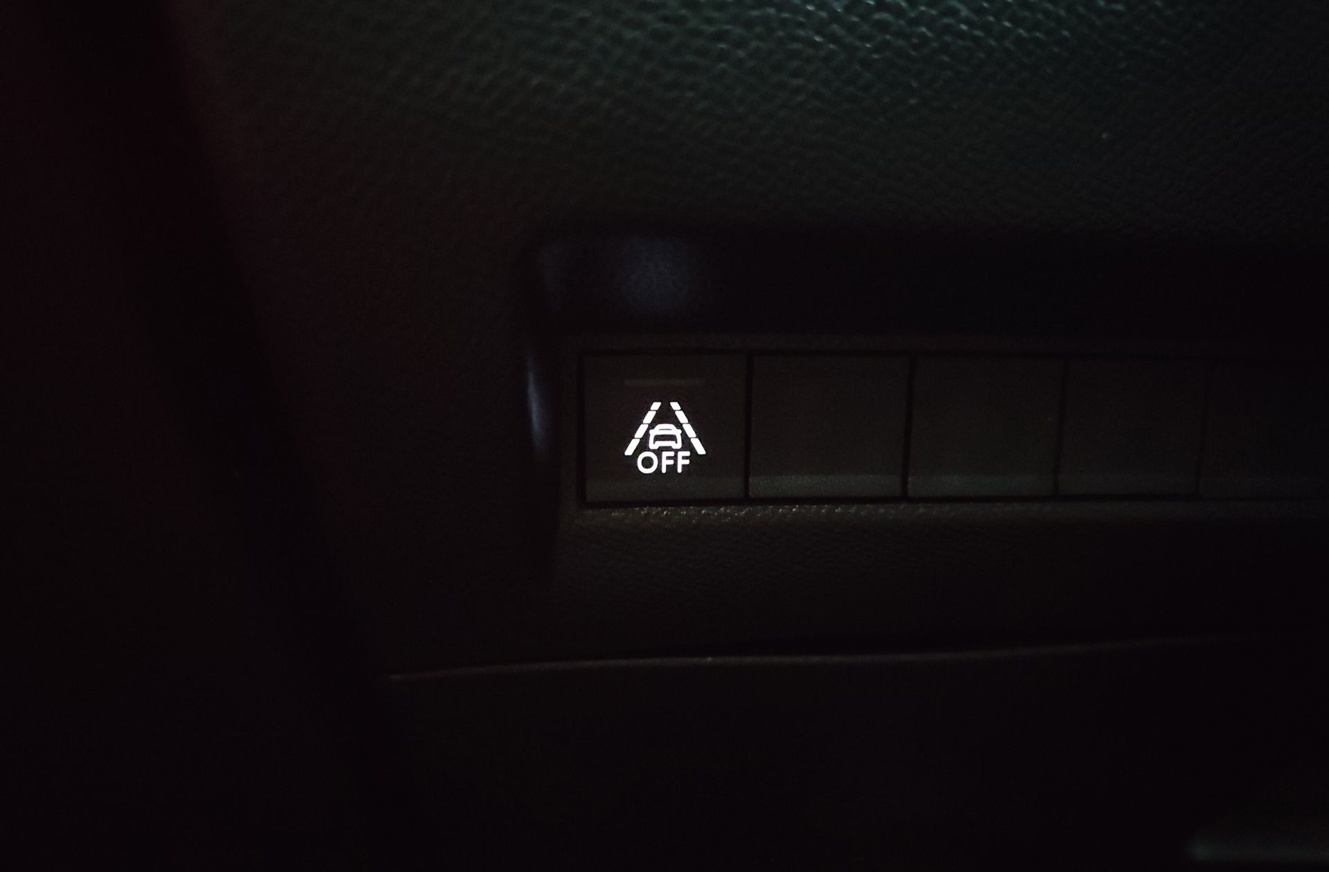 Peugeot 2008 PureTech 130 GT - foto 26