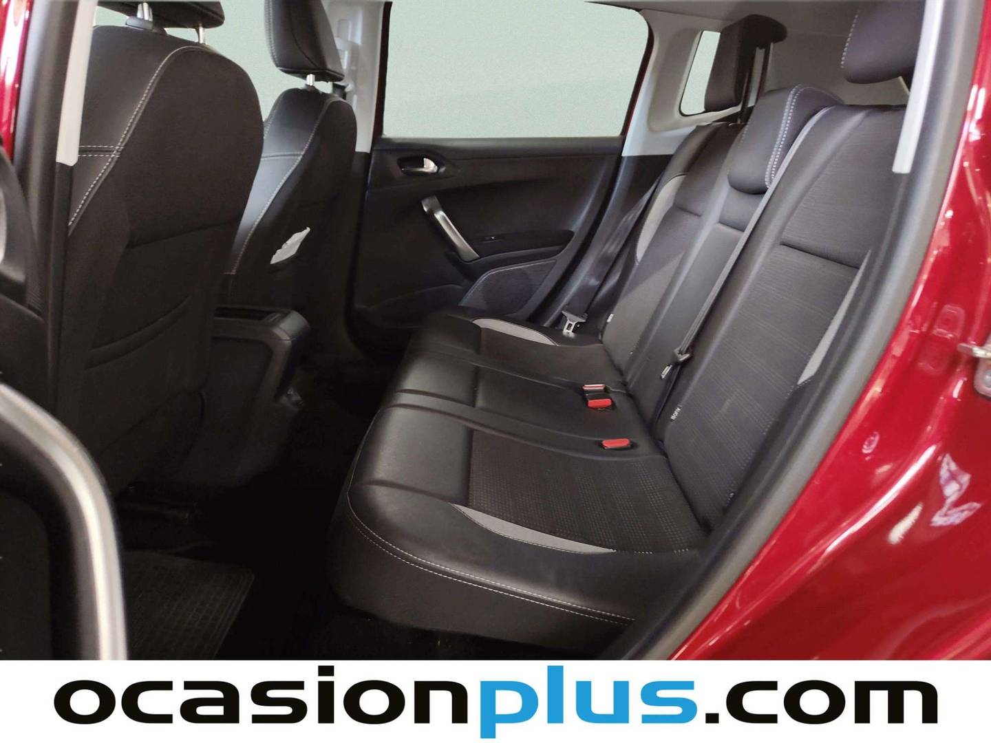 Foto asientos traseros Peugeot 2008 Peugeot 2008 PureTech 130 S&S Allure (130 CV)