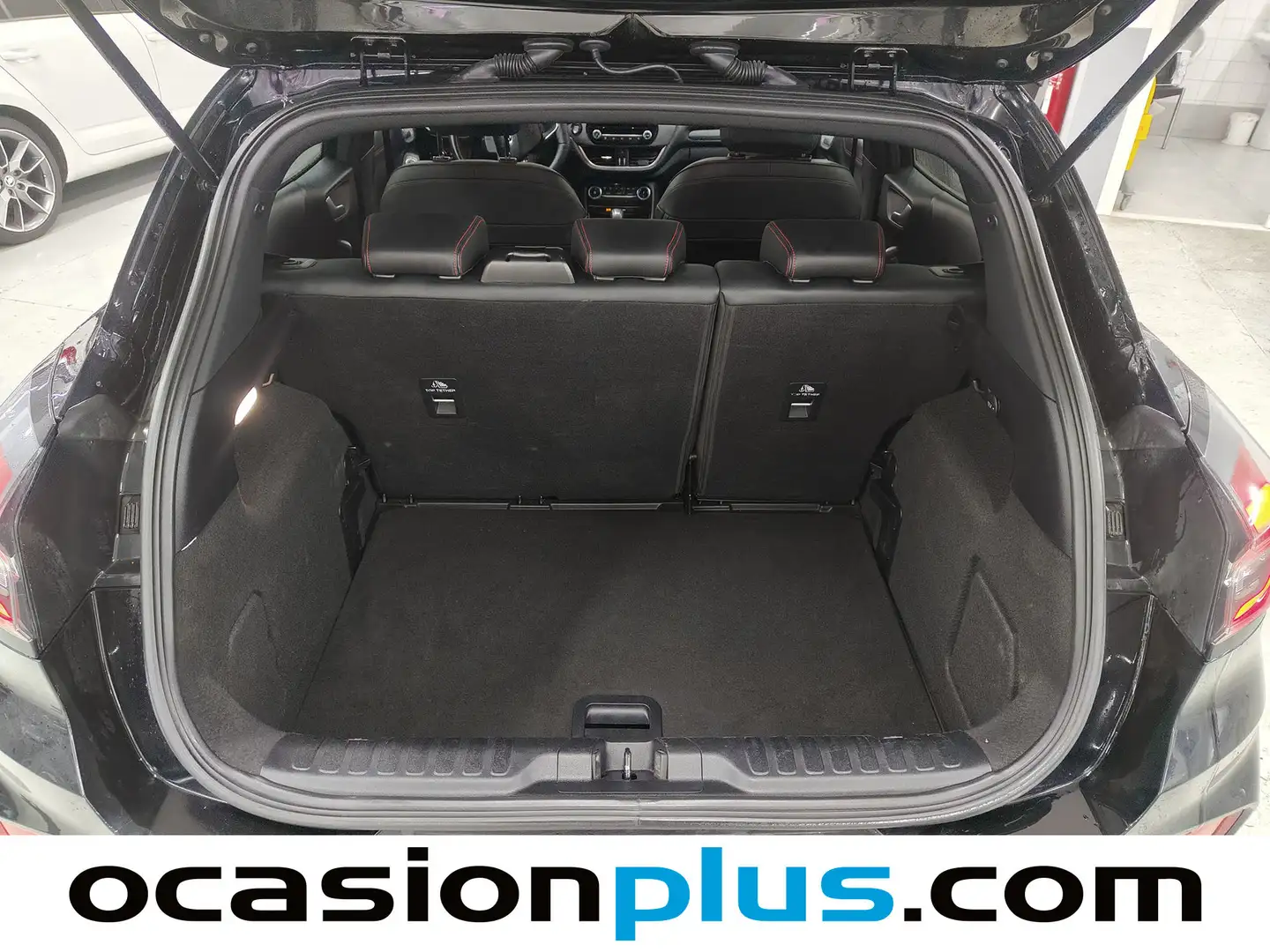 Foto Ford Puma Ford Puma 1.0 EcoBoost MHEV ST-Line X Auto (125 CV)