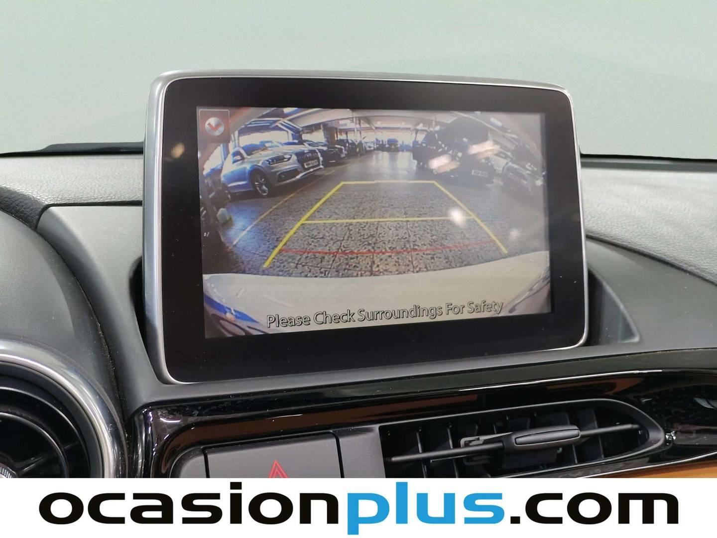 Equipamiento del Fiat 124 Spider Fiat 124 Spider 1.4 Multiair Cabrio Lusso (140 CV)