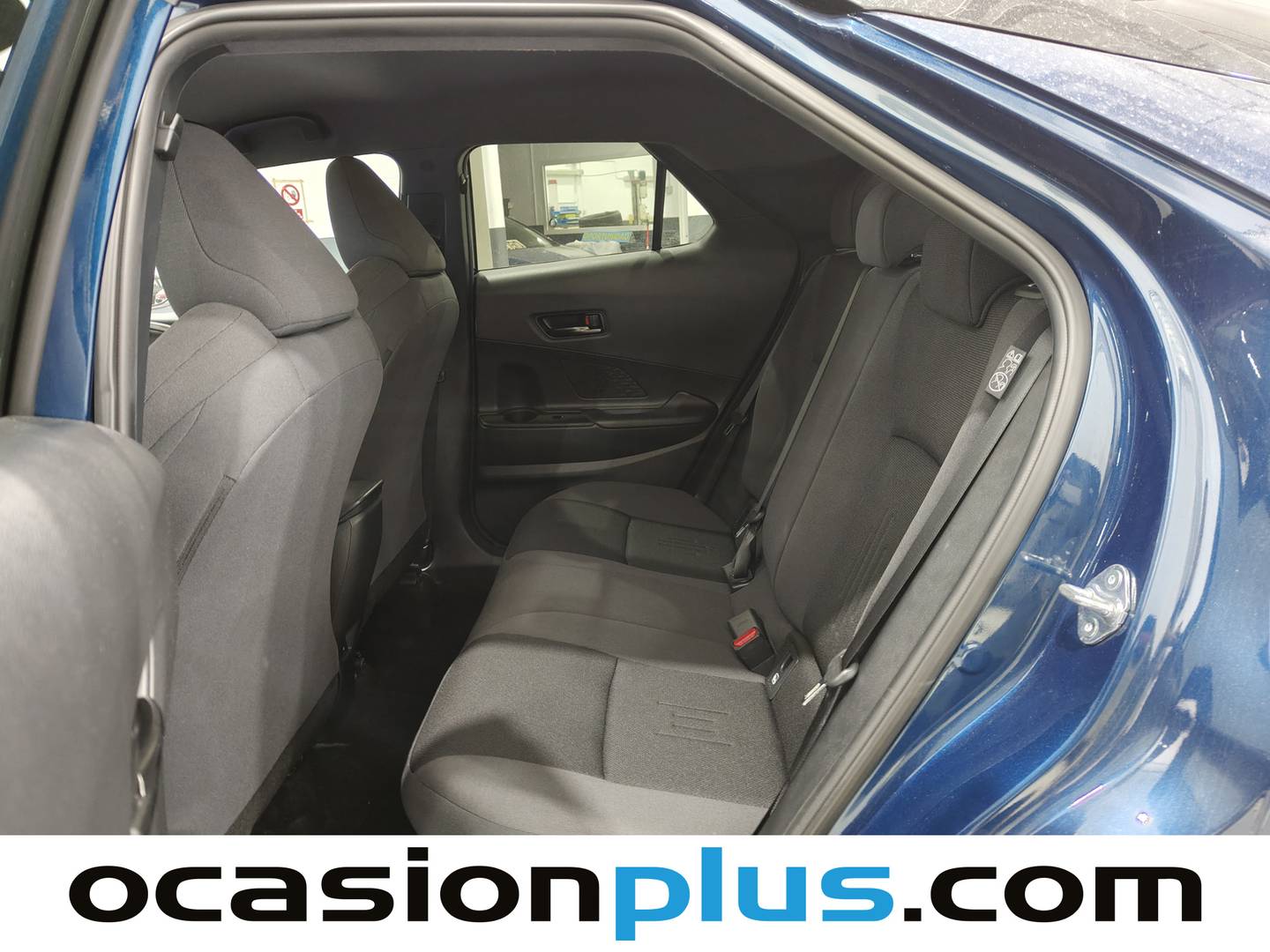 Foto asientos traseros Toyota C-HR Toyota C-HR 140H Advance (140 CV)