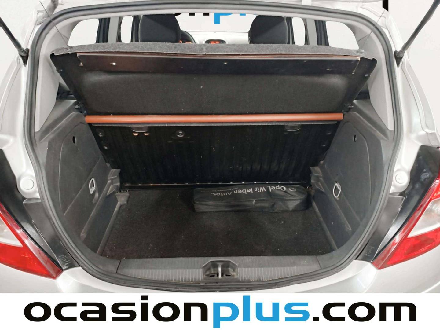 Fotos maletero Opel Corsa Opel Corsa 1.2 Essentia (85 CV)