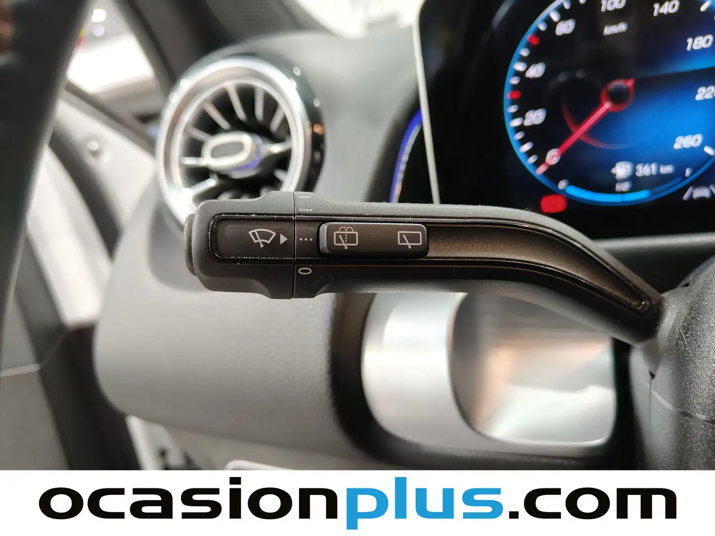 Foto Mercedes GLB Mercedes-Benz GLB 200 d (150 CV) Pack AMG 7 Plazas