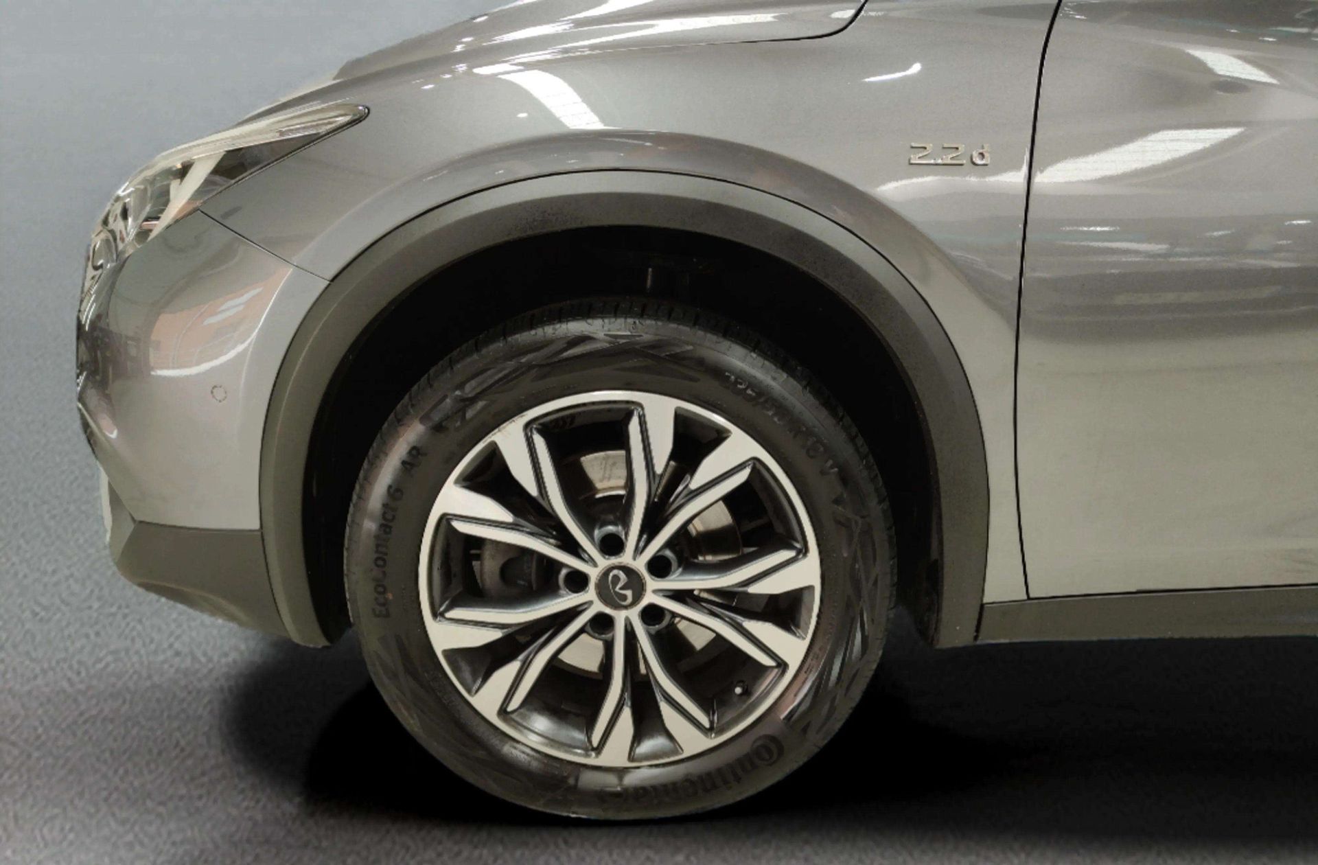 Infiniti QX30 2.2D Premium AWD 7DCT - foto 42