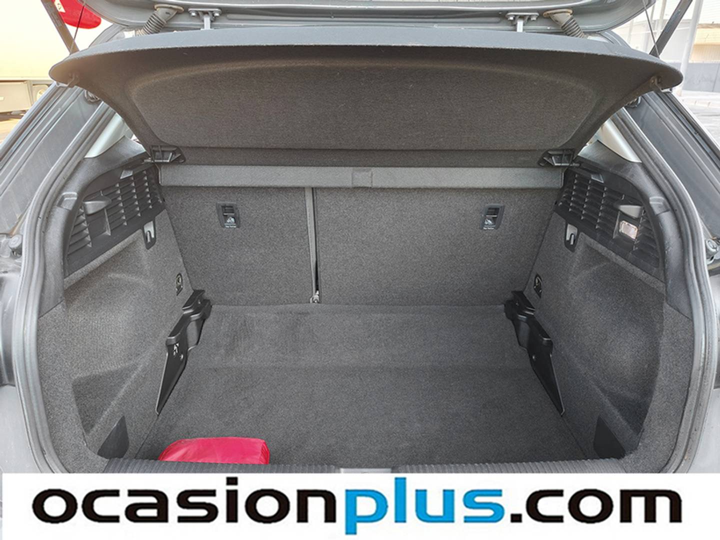 Foto Audi Q2 Audi Q2 design 35 TFSI (150 CV)