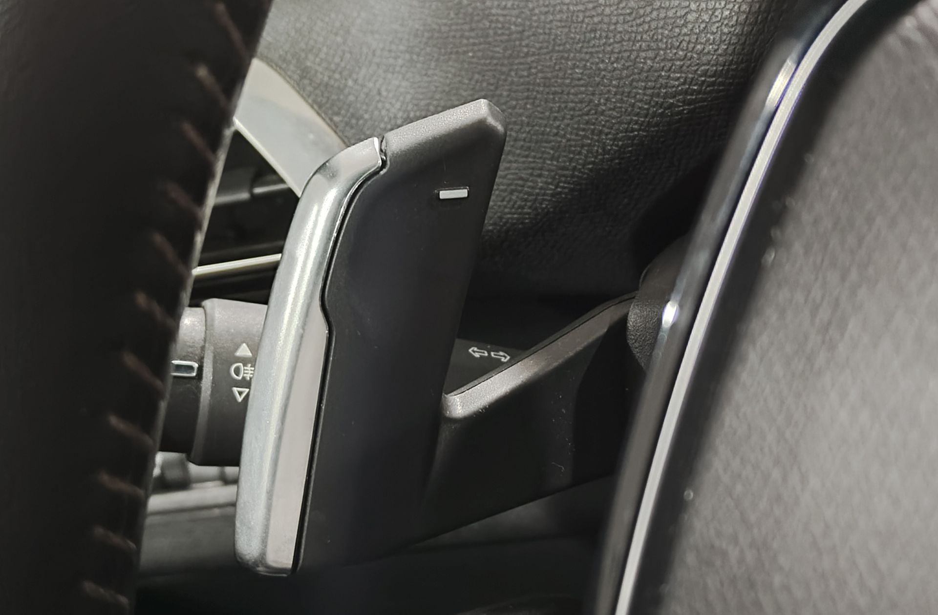 Peugeot 5008 1.2 Allure Pack eDCS6 7 plazas - foto 31