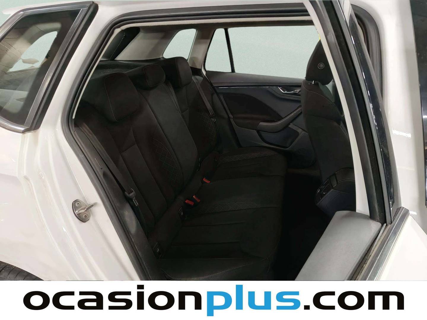 Skoda Kamiq Skoda Kamiq 1.0 TSI Ambition DSG (110 CV) al mejor precio